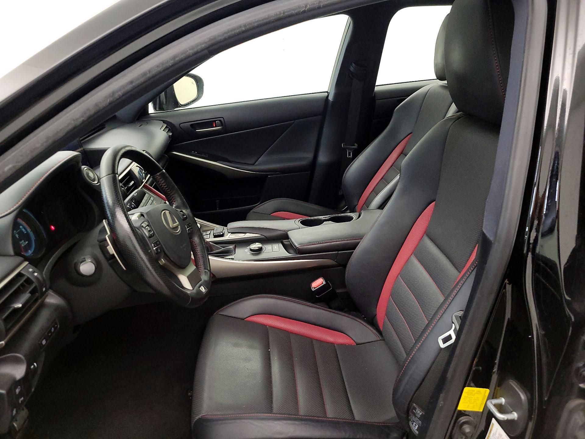 Thumbnail: 2019 Lexus IS - 11