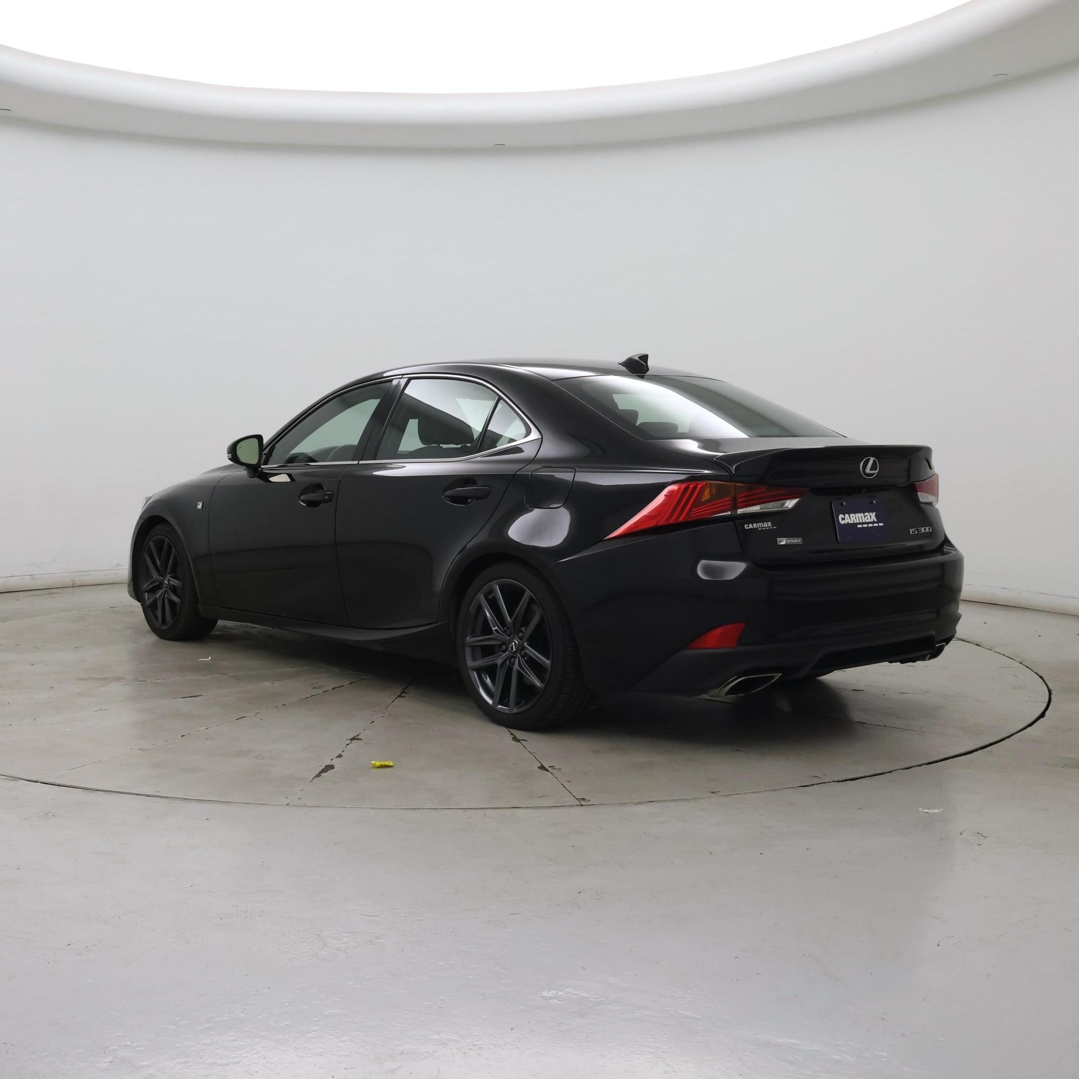 Thumbnail: 2019 Lexus IS - 2