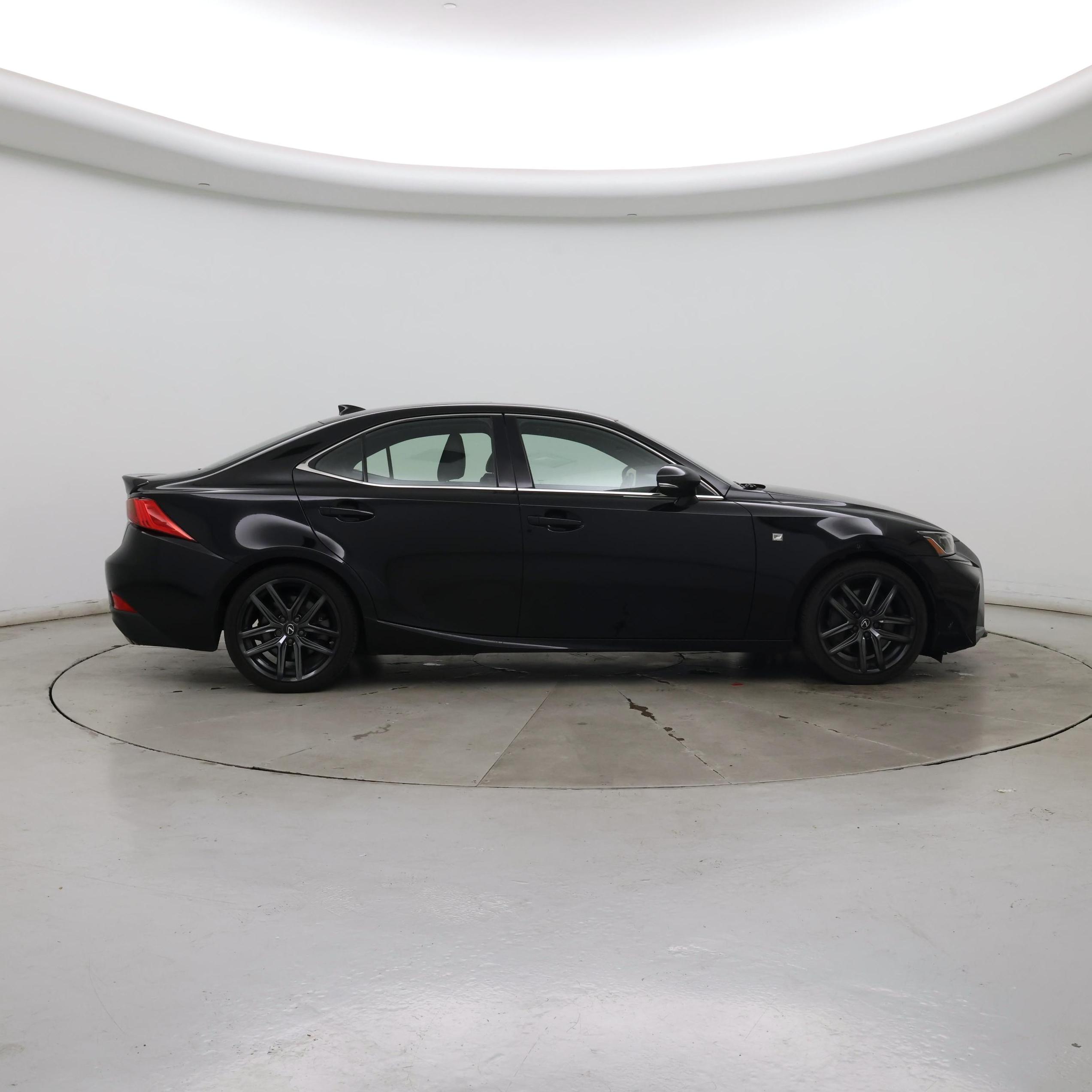 Thumbnail: 2019 Lexus IS - 7