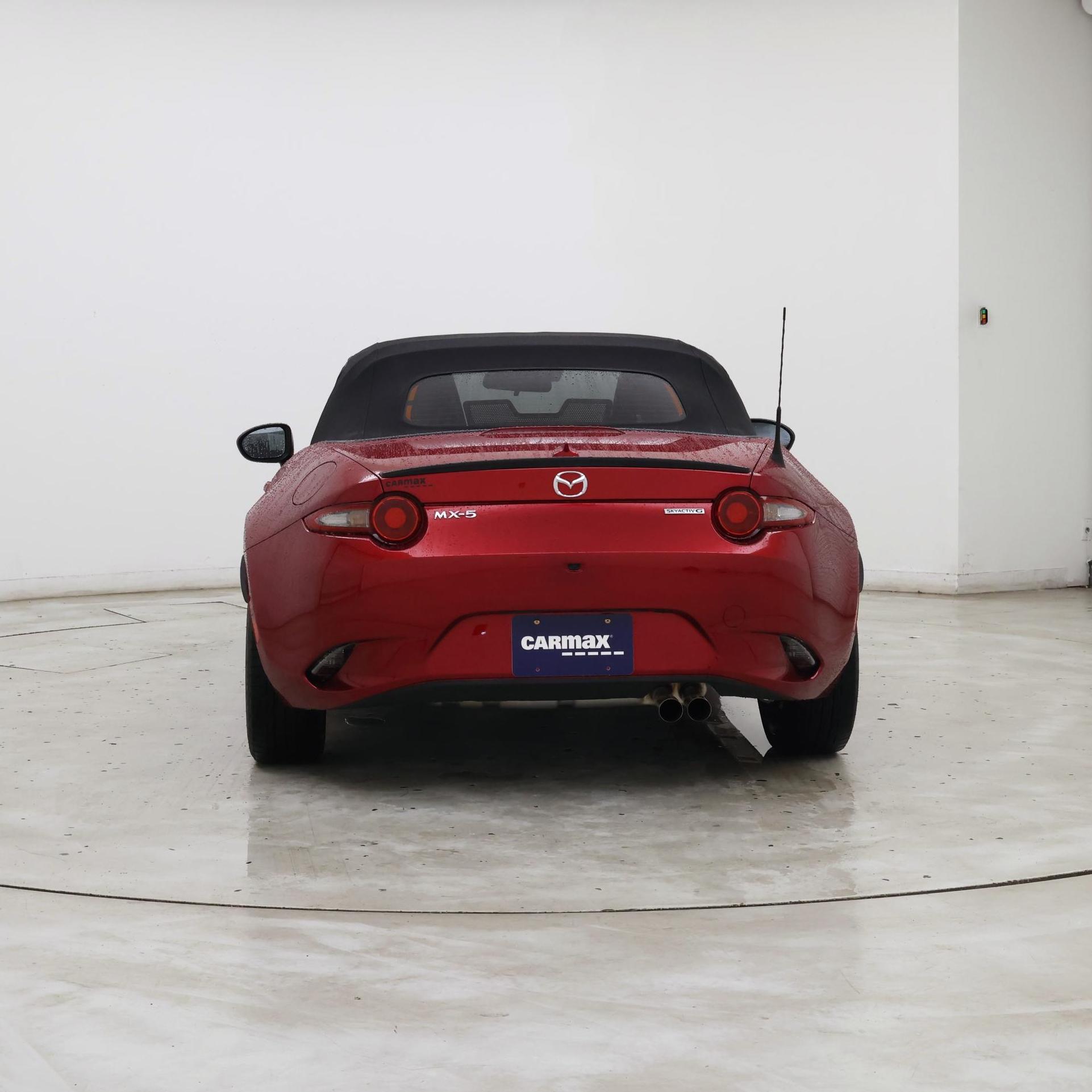 Thumbnail: 2021 Mazda MX-5 Miata - 6