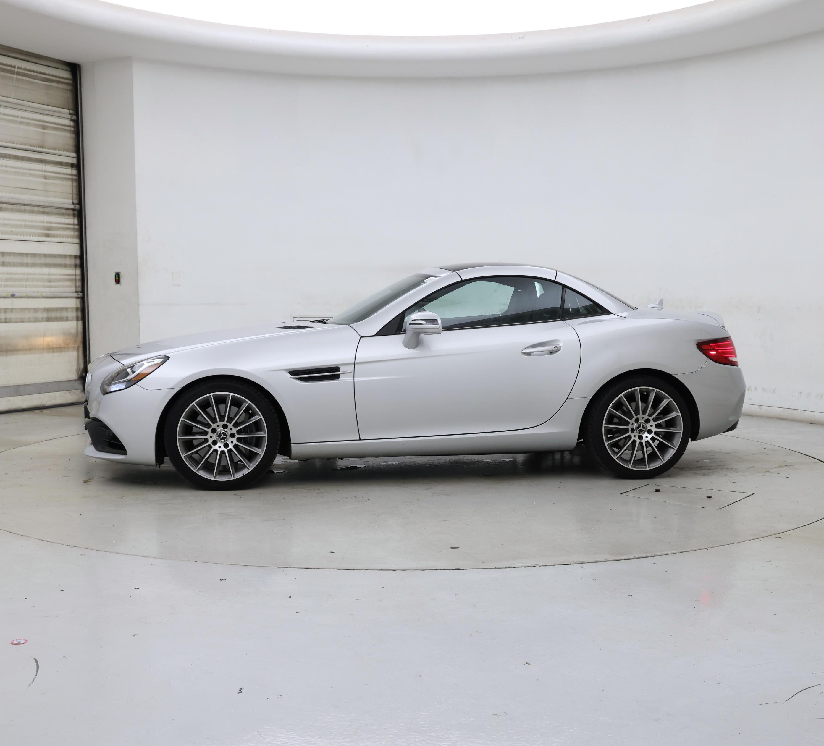 Thumbnail: 2018 Mercedes-Benz SLC - 3