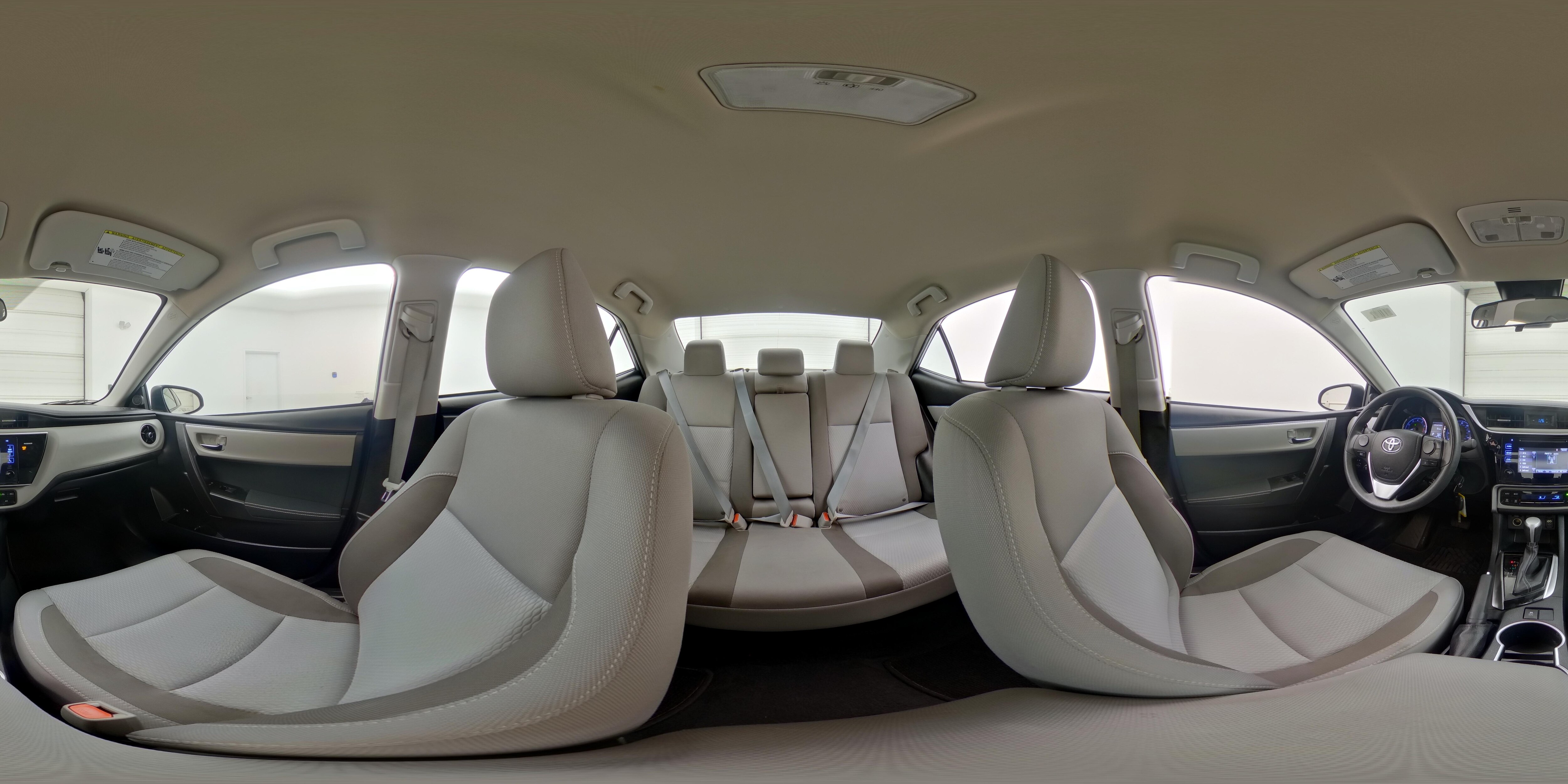 2017 Toyota Corolla LE - Photo 24
