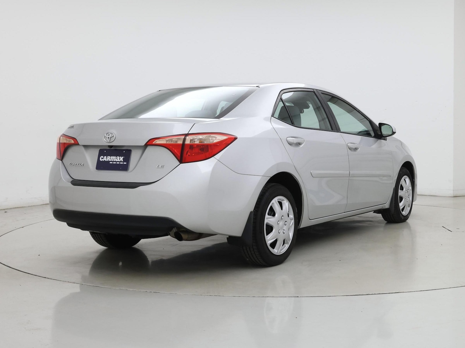 2017 Toyota Corolla LE - Photo 9