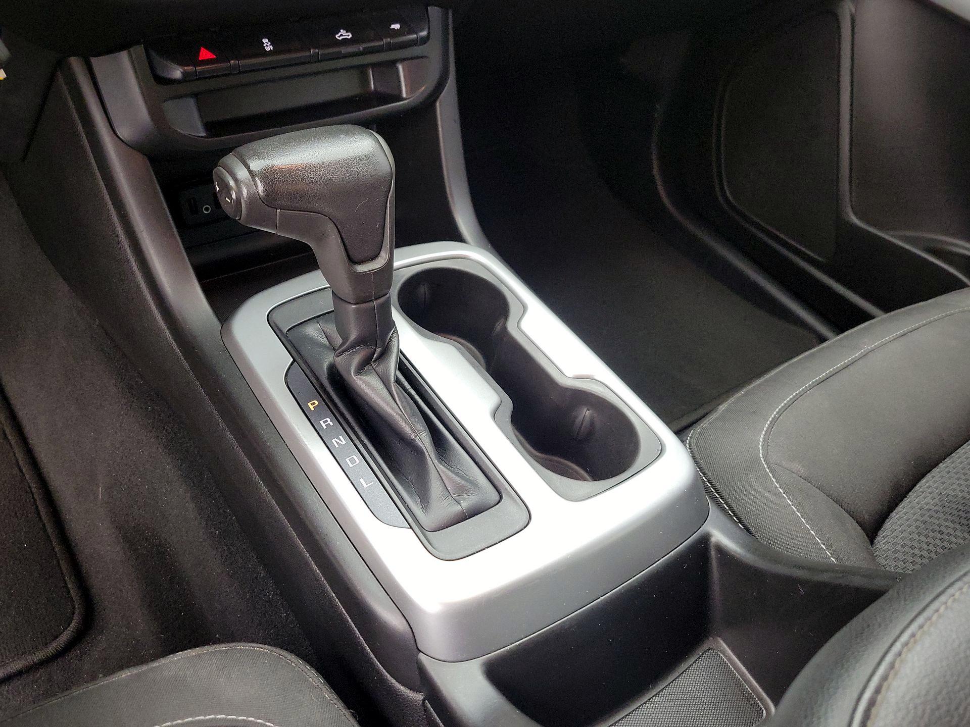 Thumbnail: 2019 Chevrolet Colorado - 17