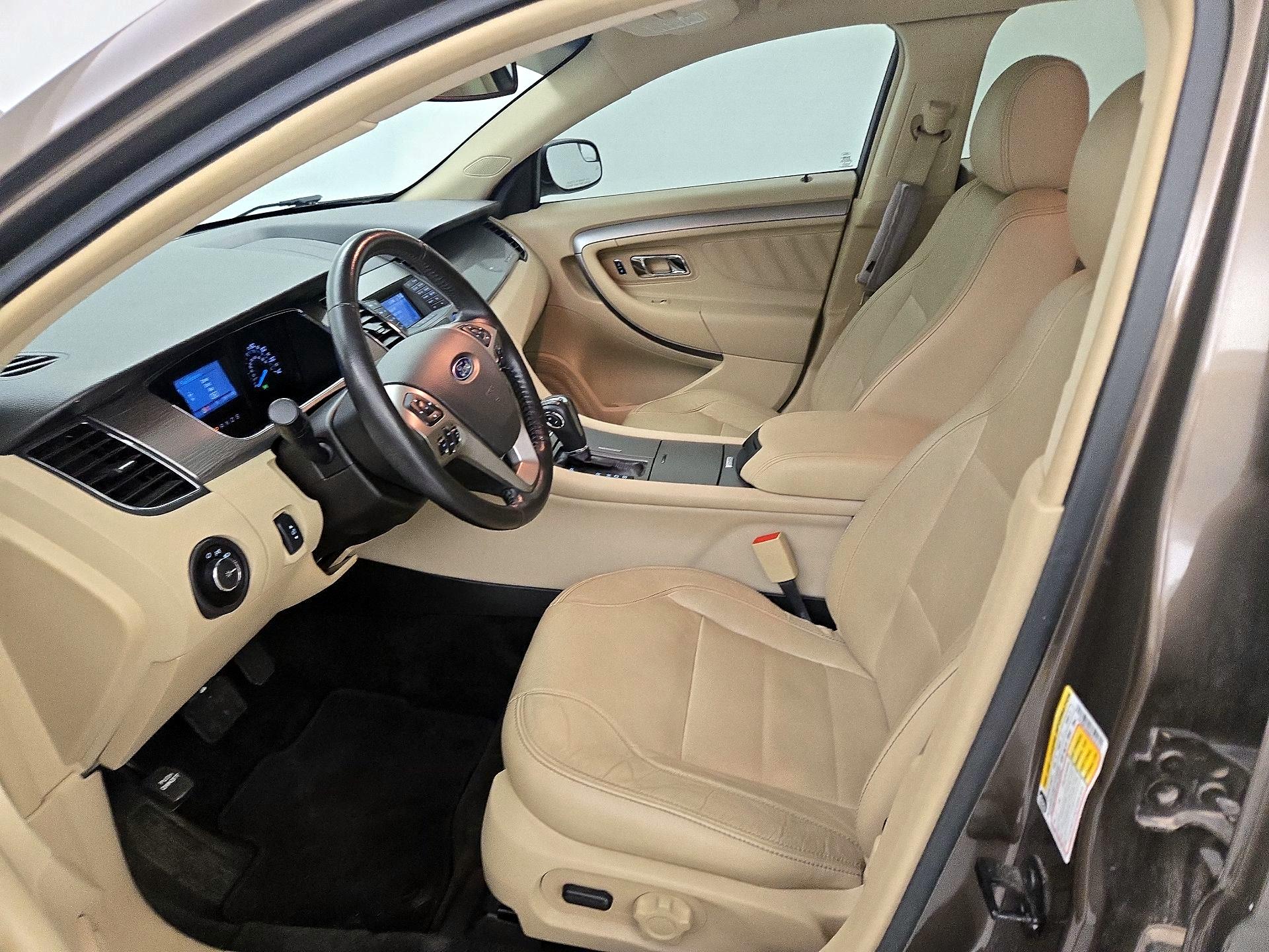 Thumbnail: 2015 Ford Taurus - 11