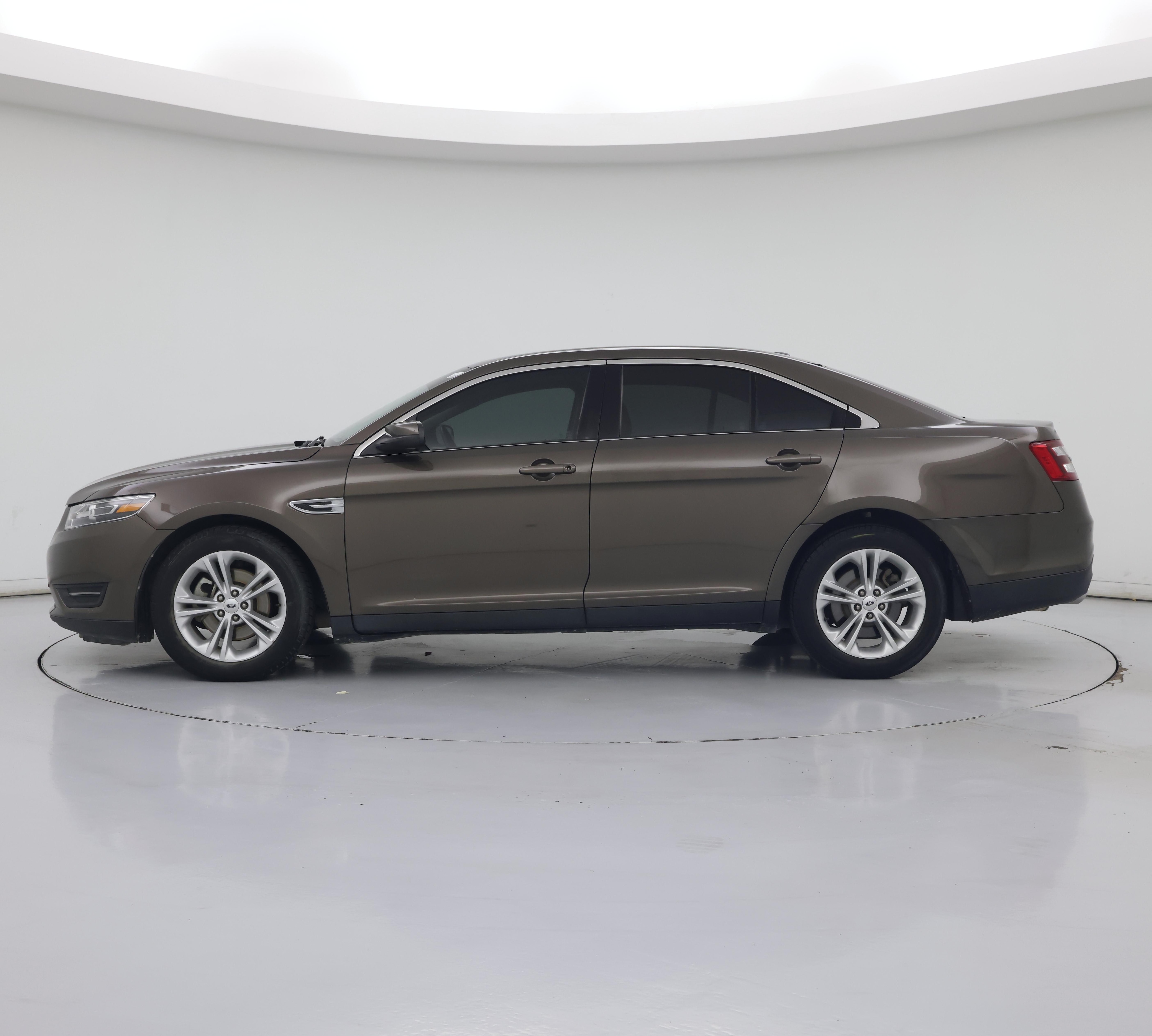 Thumbnail: 2015 Ford Taurus - 3