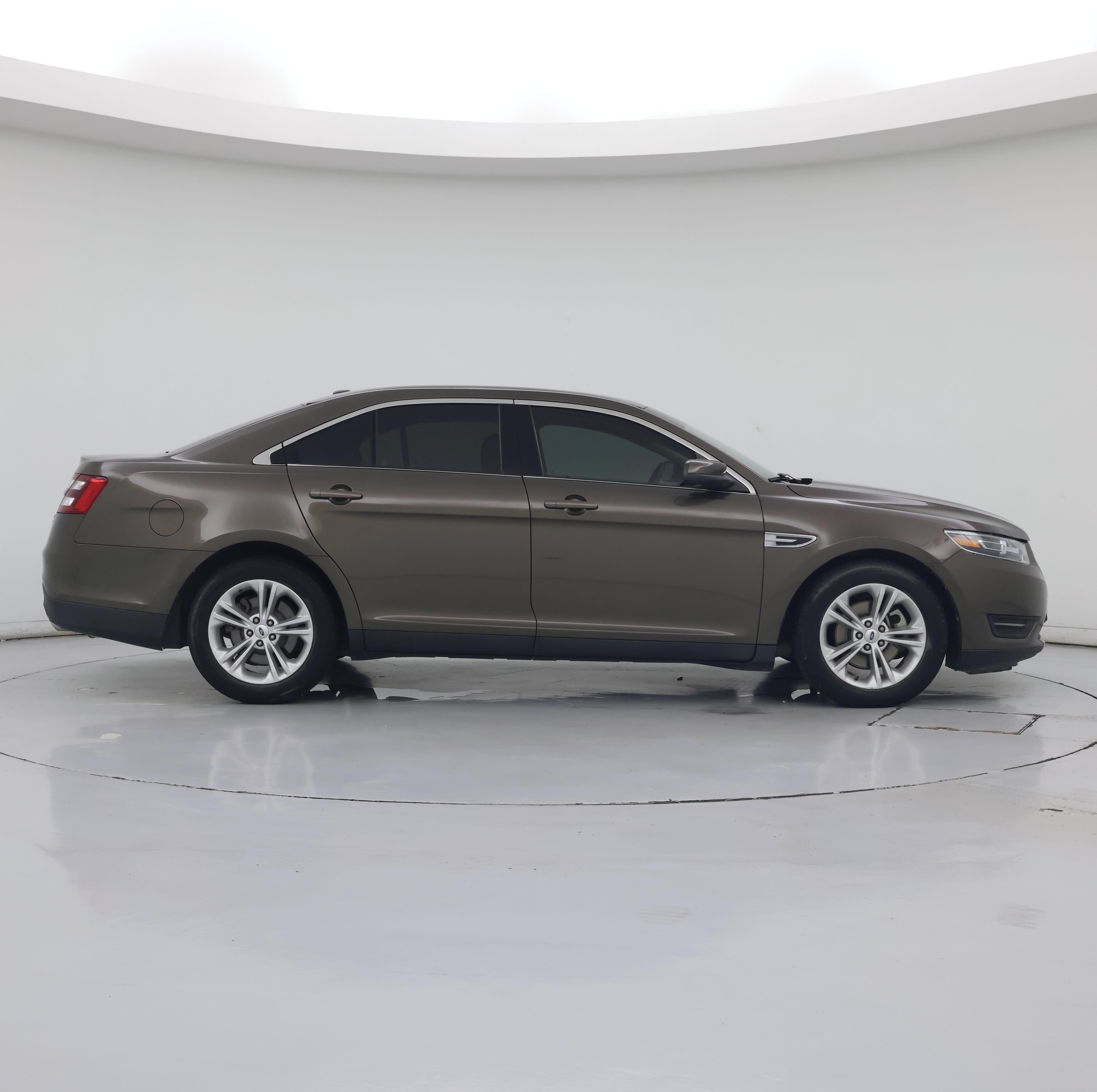 Thumbnail: 2015 Ford Taurus - 7