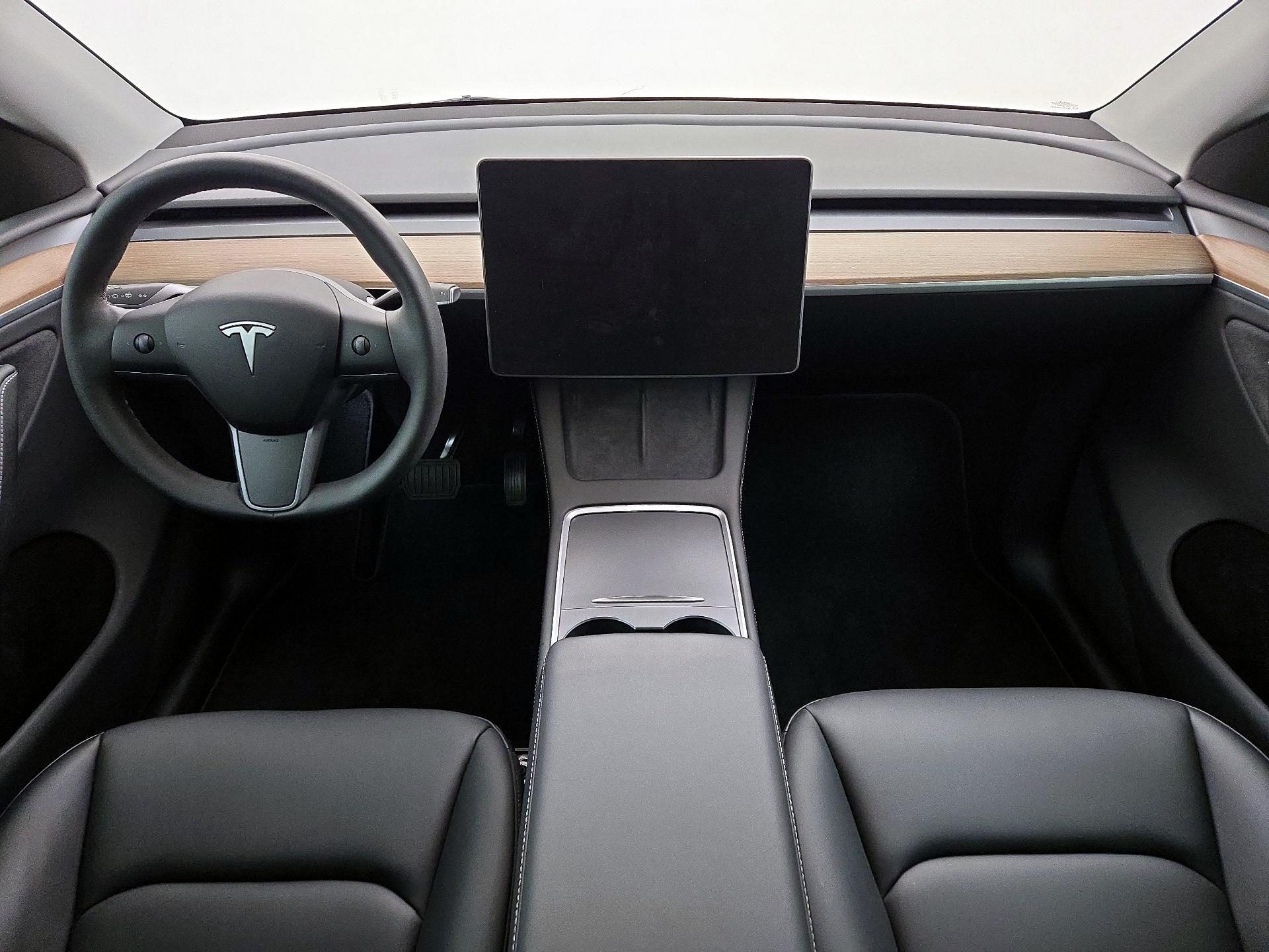 Thumbnail: 2023 Tesla Model Y - 9
