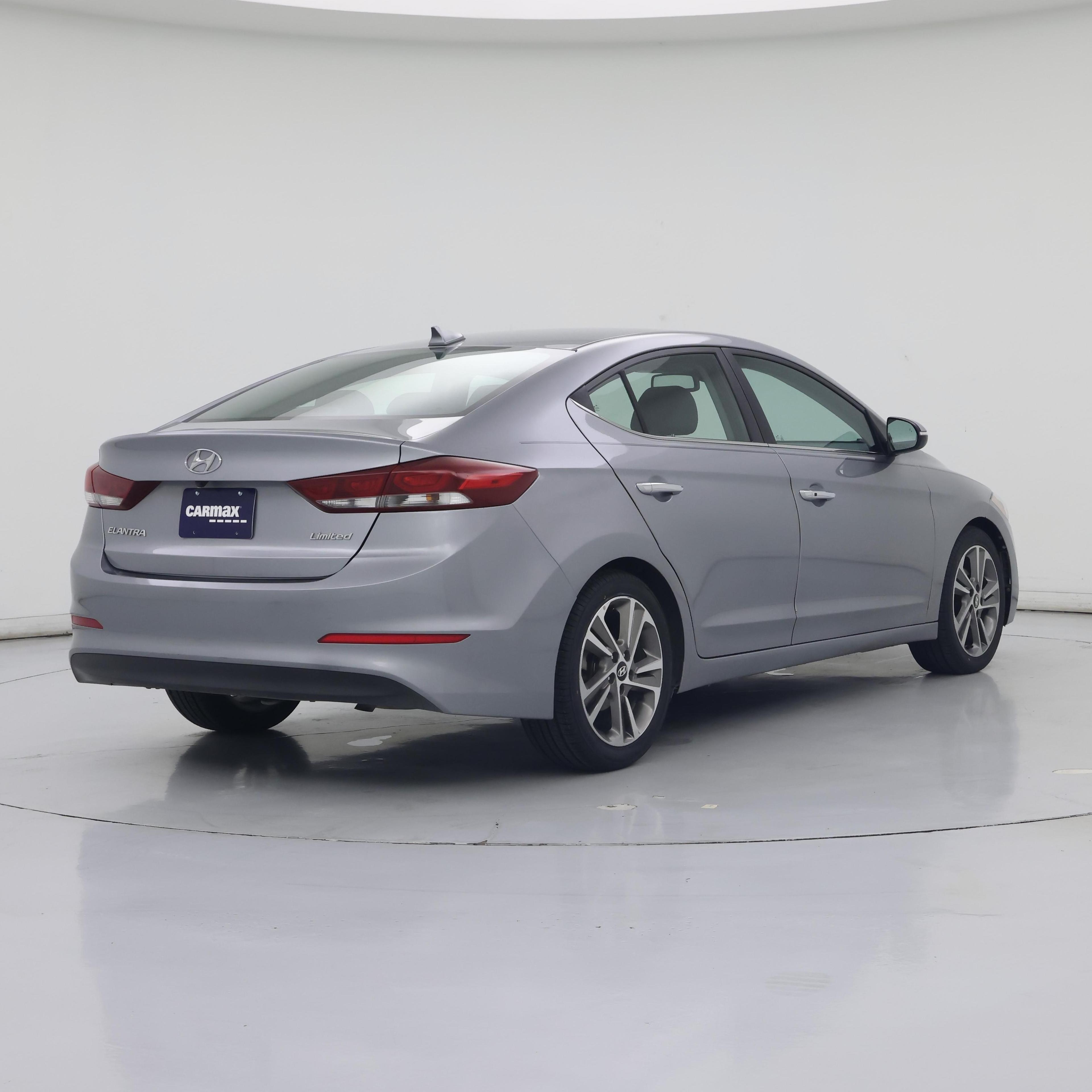 Thumbnail: 2017 Hyundai Elantra - 8