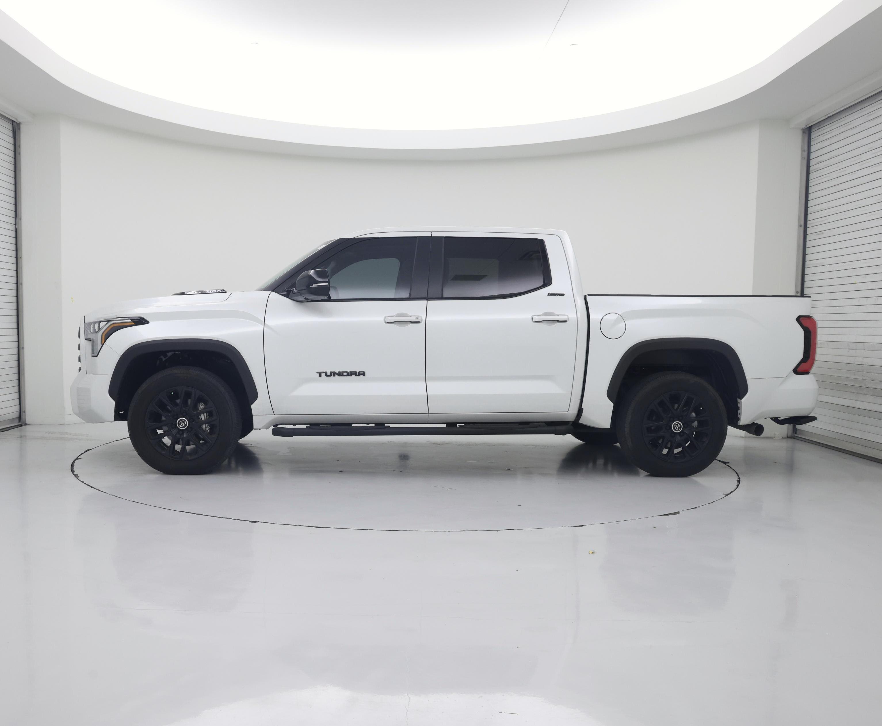 Thumbnail: 2024 Toyota Tundra - 3