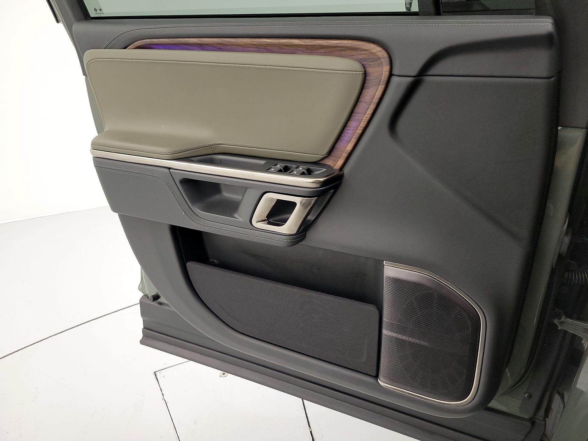 Thumbnail: 2022 Rivian R1S - 12