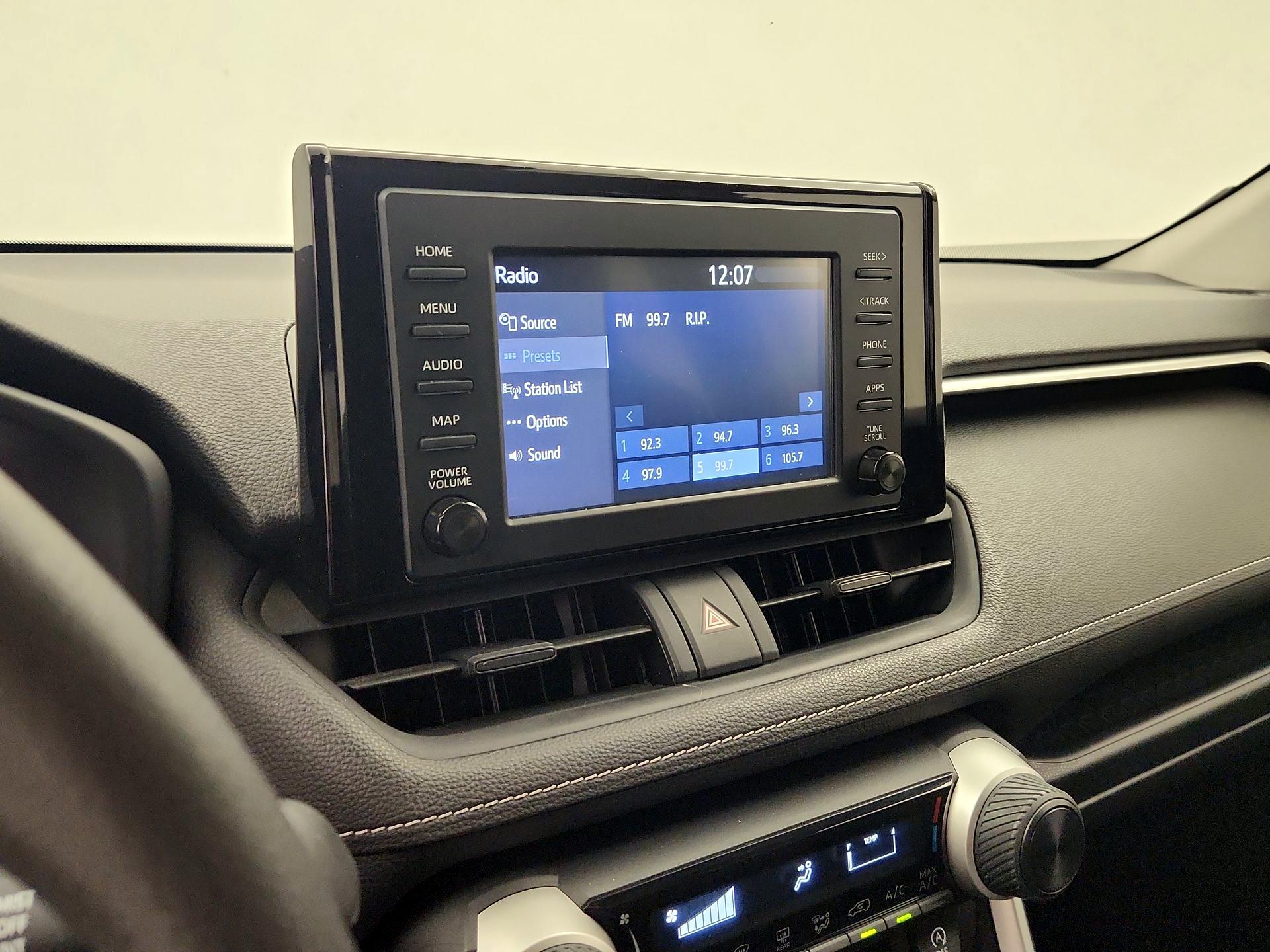 Thumbnail: 2019 Toyota RAV4 - 15