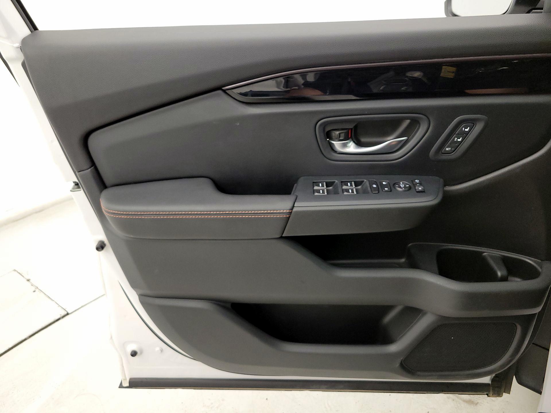 Thumbnail: 2025 Honda Pilot - 12