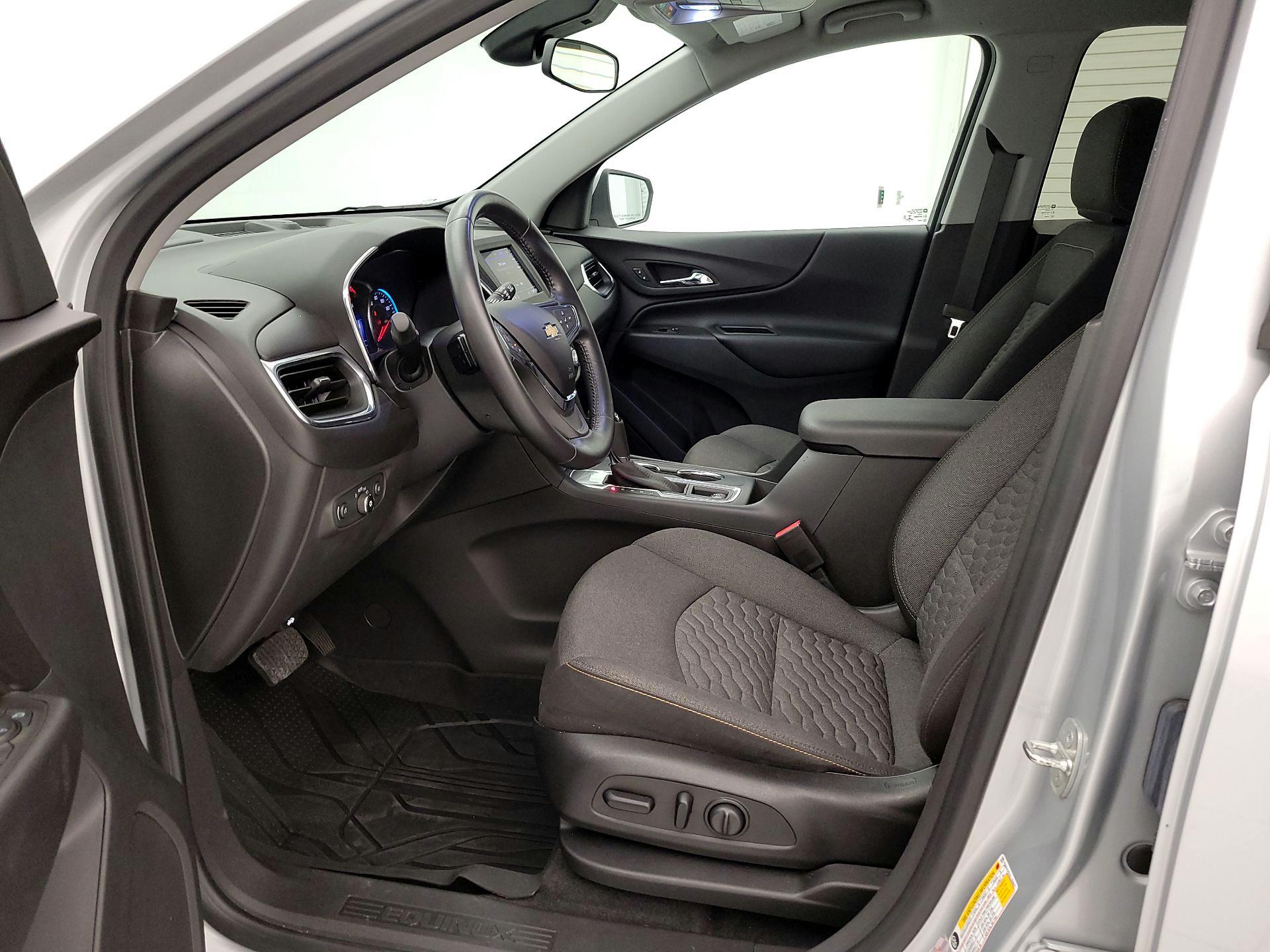 Thumbnail: 2020 Chevrolet Equinox - 11