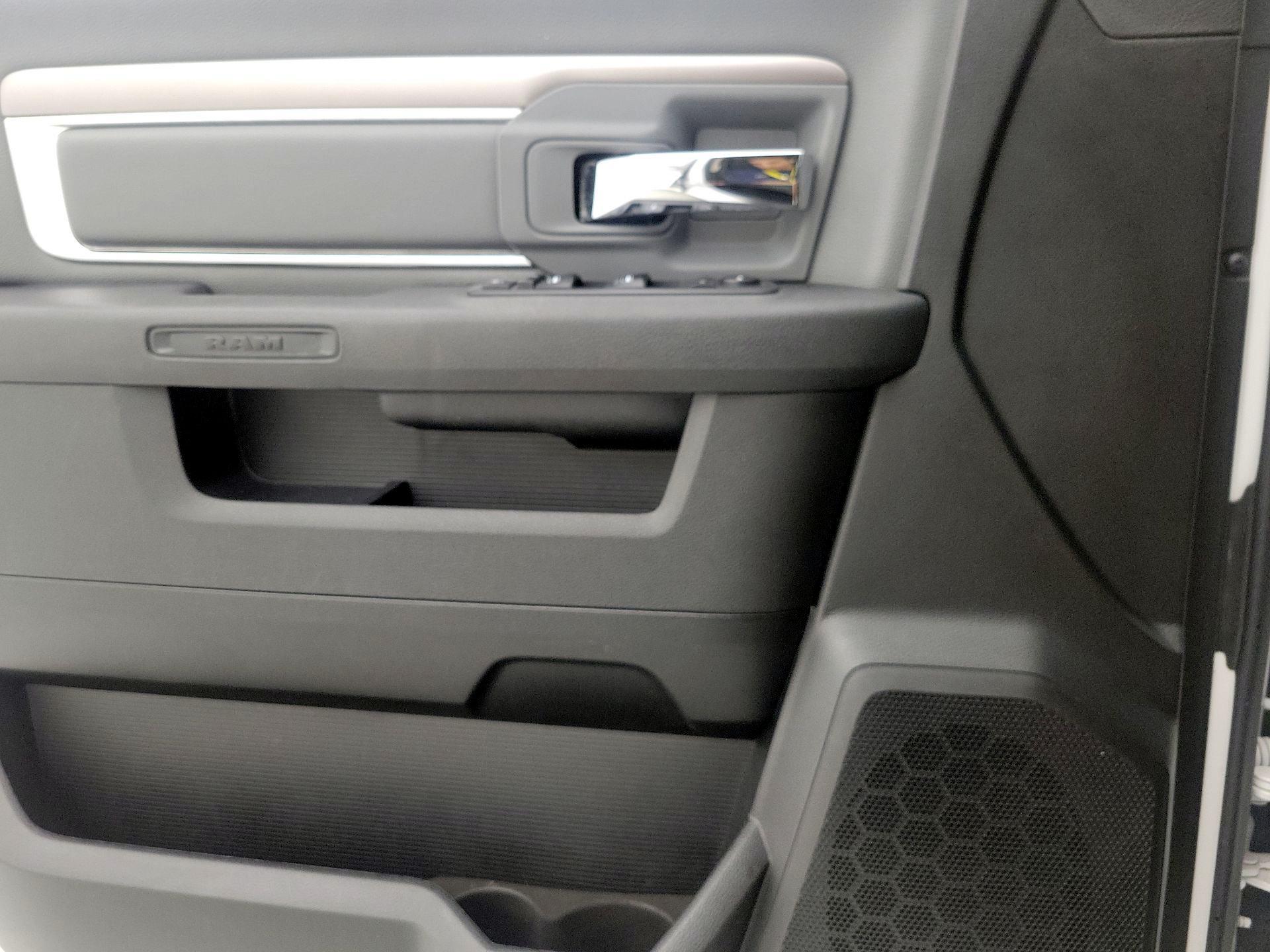 Thumbnail: 2021 RAM 1500 Classic - 12