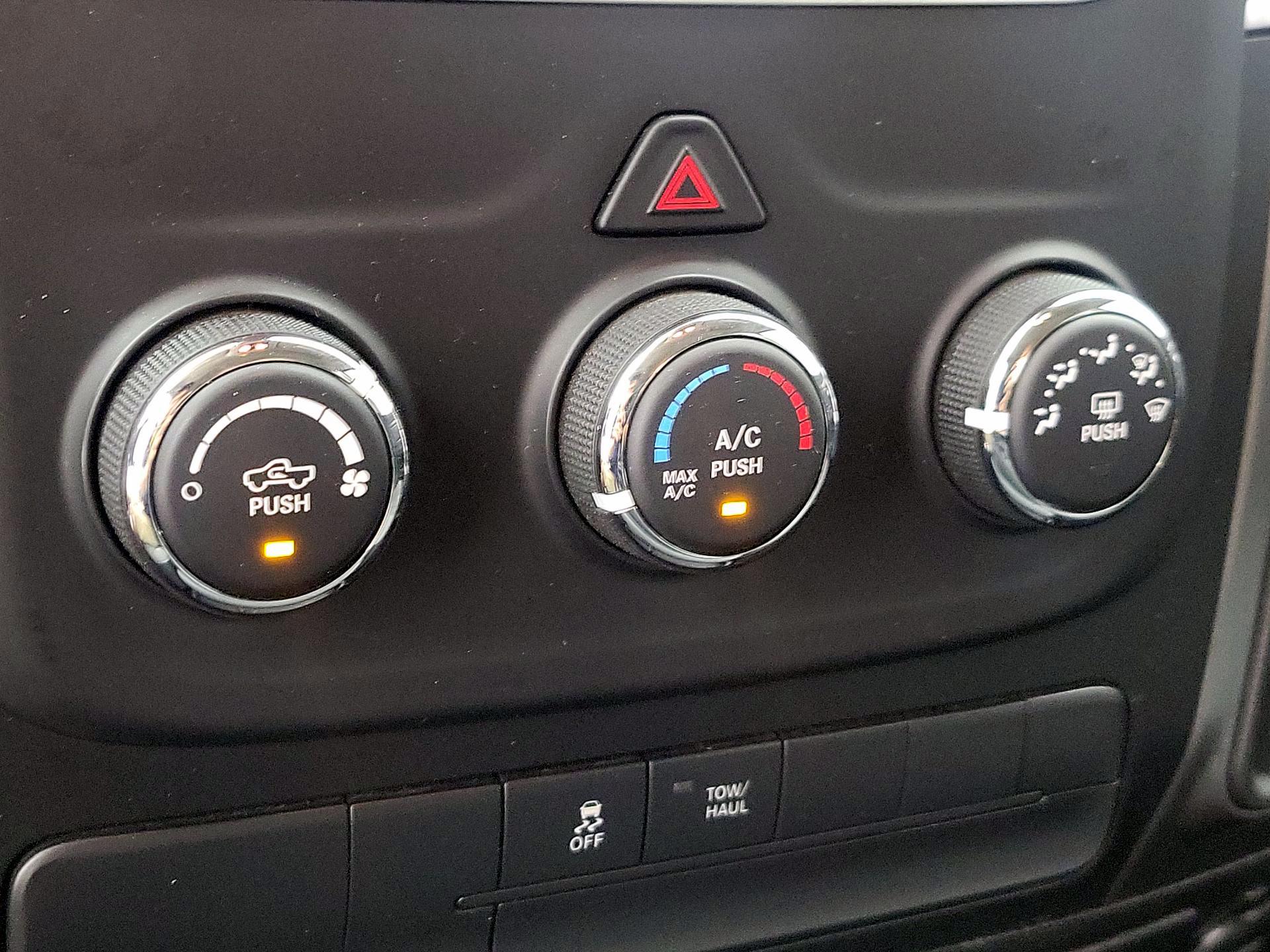 Thumbnail: 2021 RAM 1500 Classic - 17