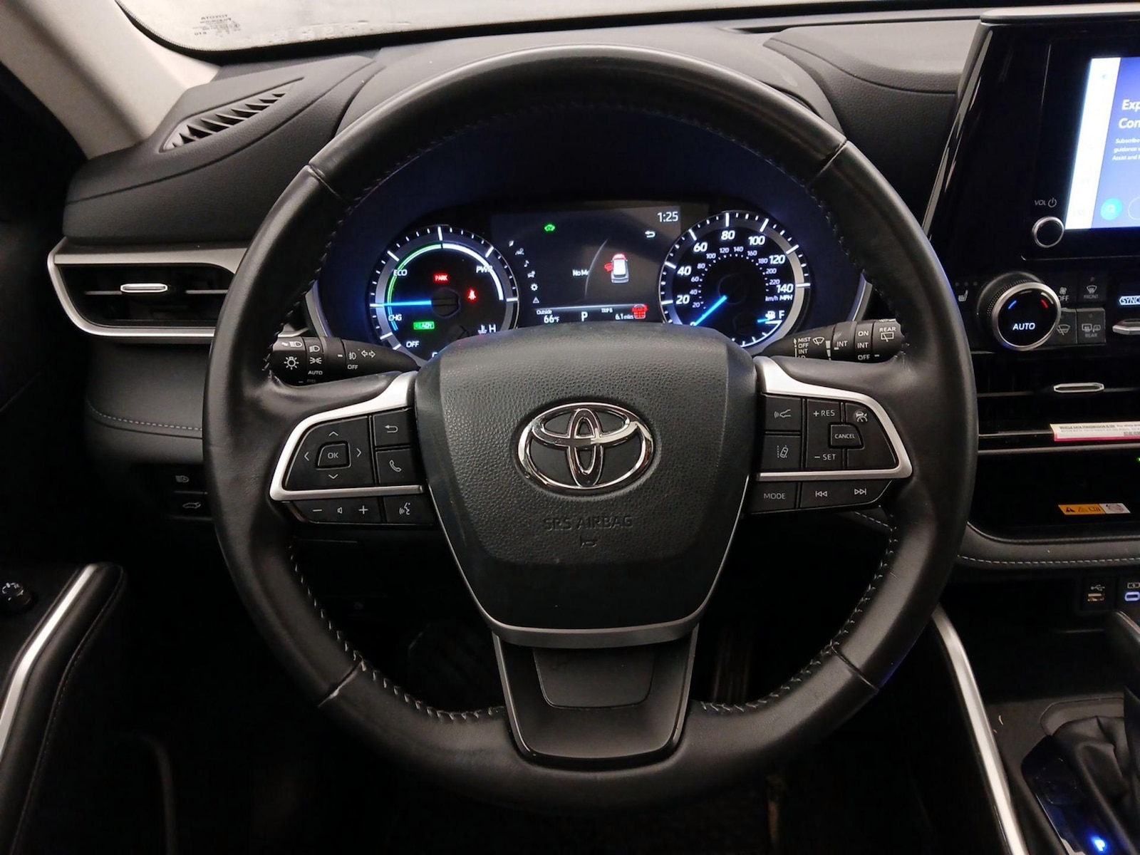 2024 Toyota Highlander XLE - Photo 11
