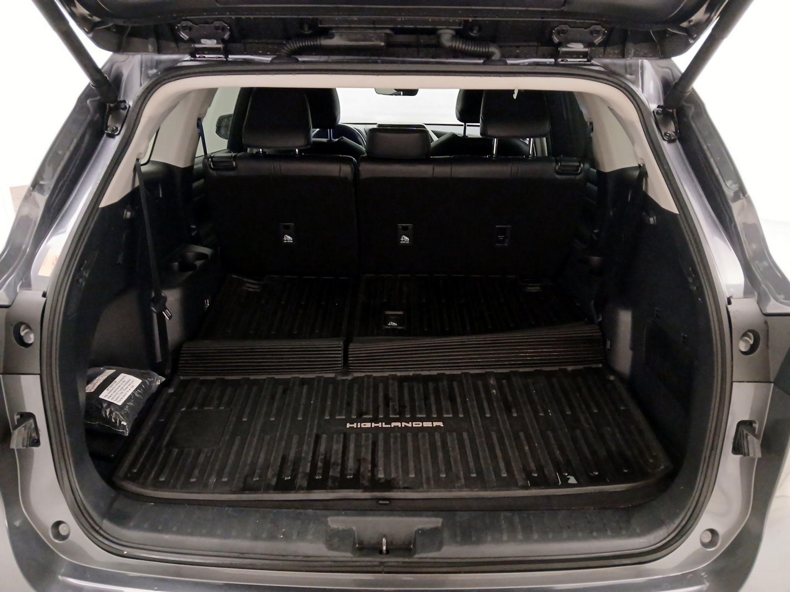 2024 Toyota Highlander XLE - Photo 24