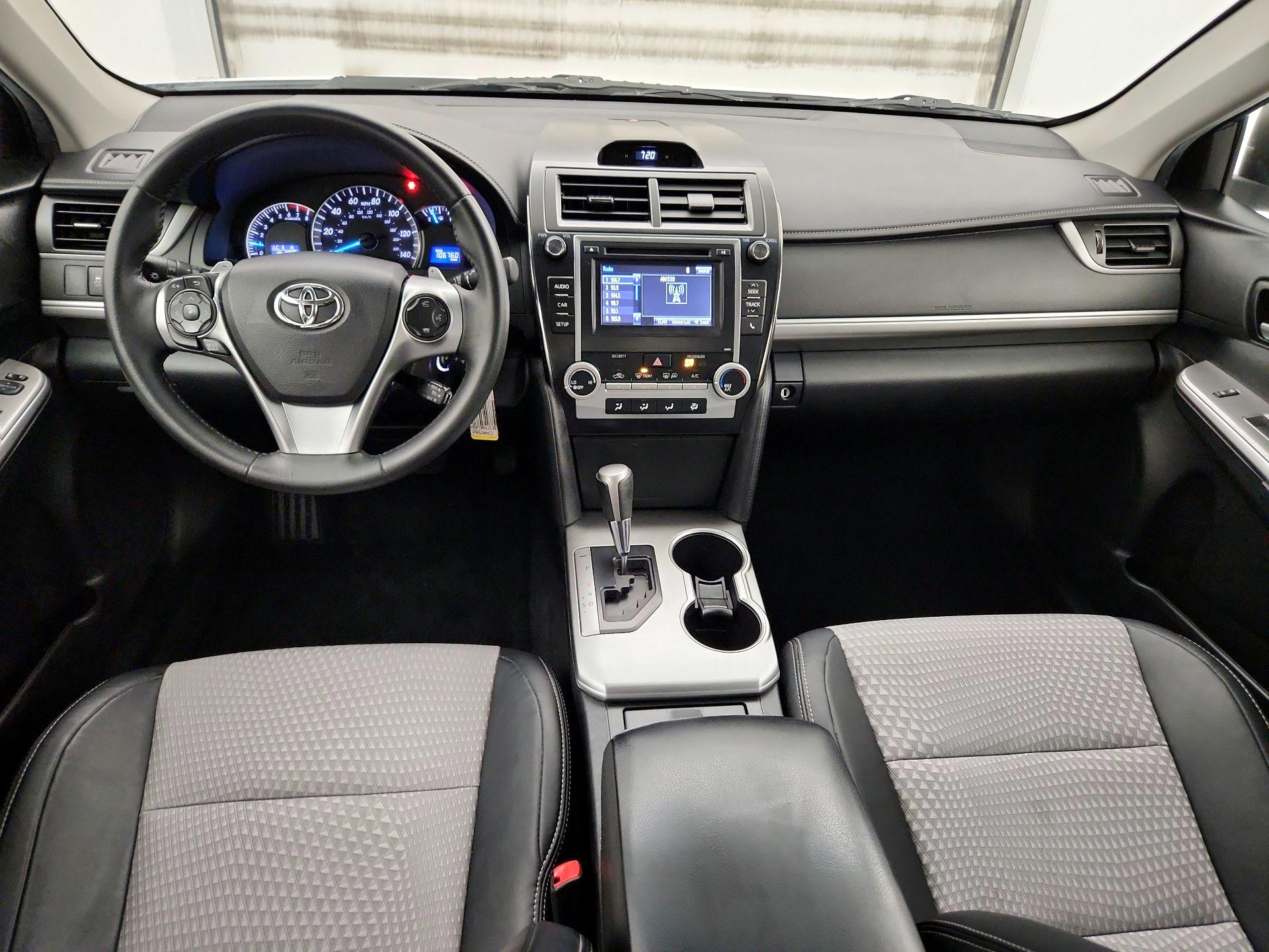 Thumbnail: 2014 Toyota Camry - 9