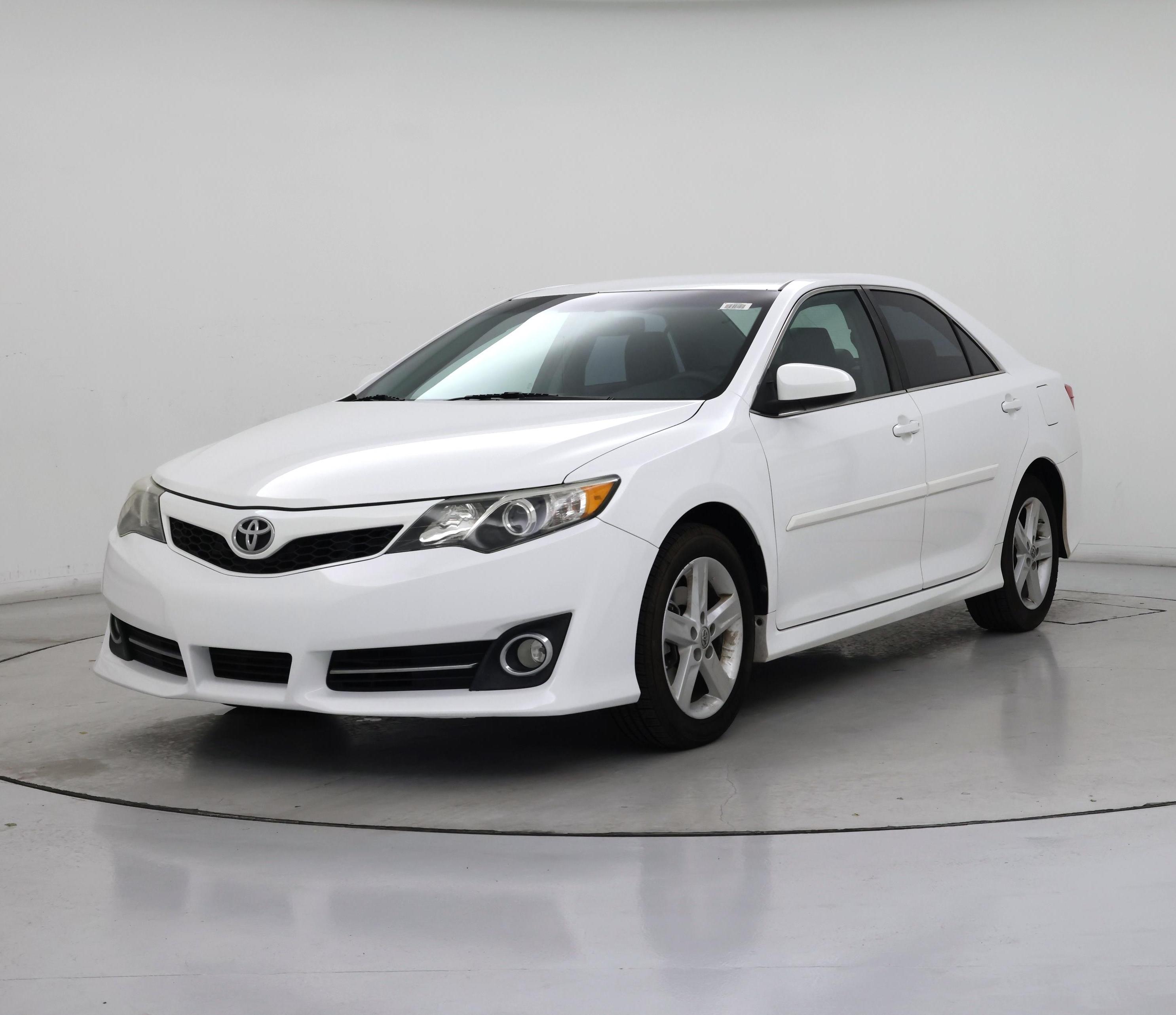 Thumbnail: 2014 Toyota Camry - 4