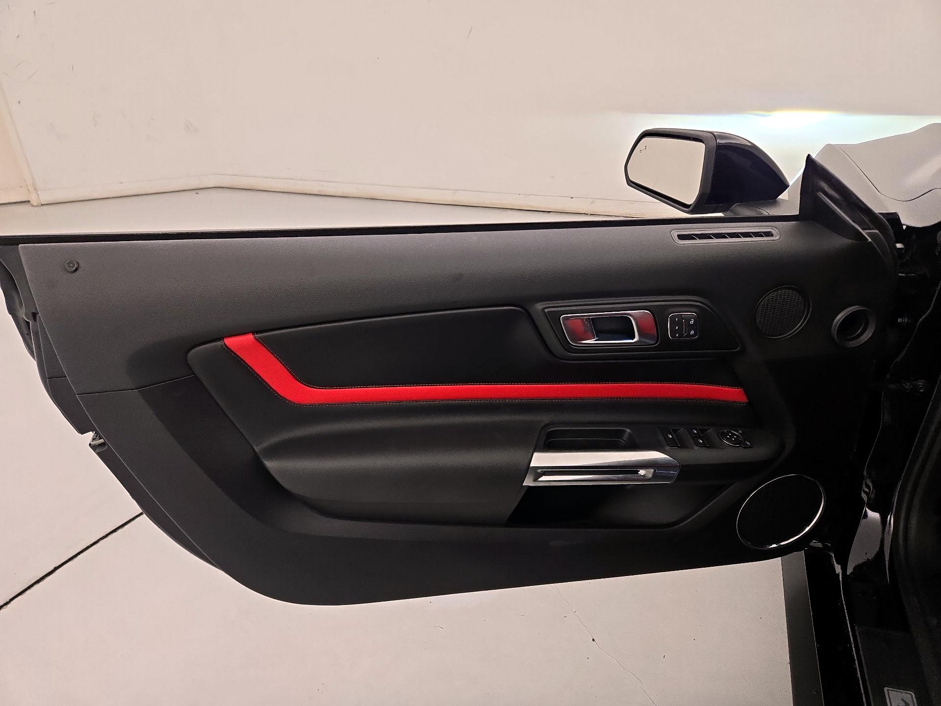 Thumbnail: 2022 Ford Mustang - 12