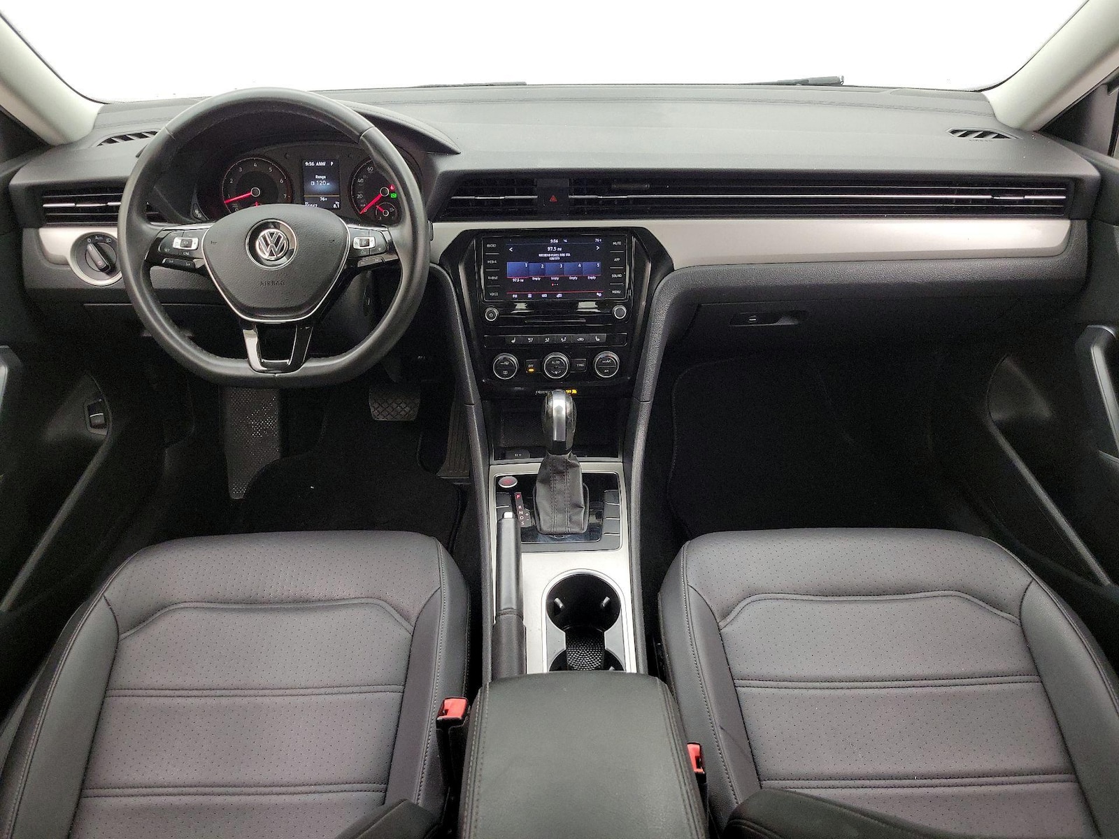 2022 Volkswagen Passat SE - Photo 10