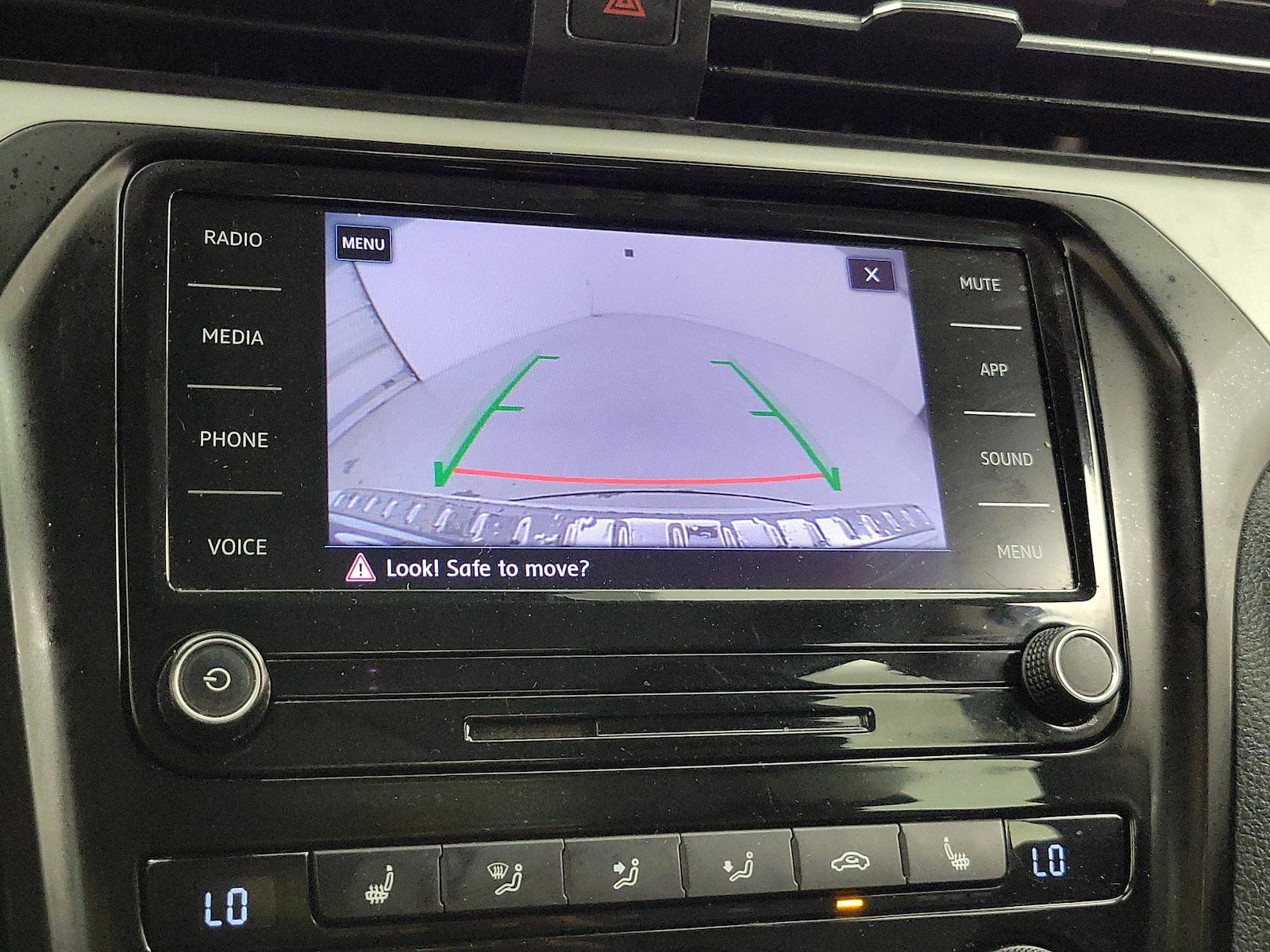 2022 Volkswagen Passat SE - Photo 15