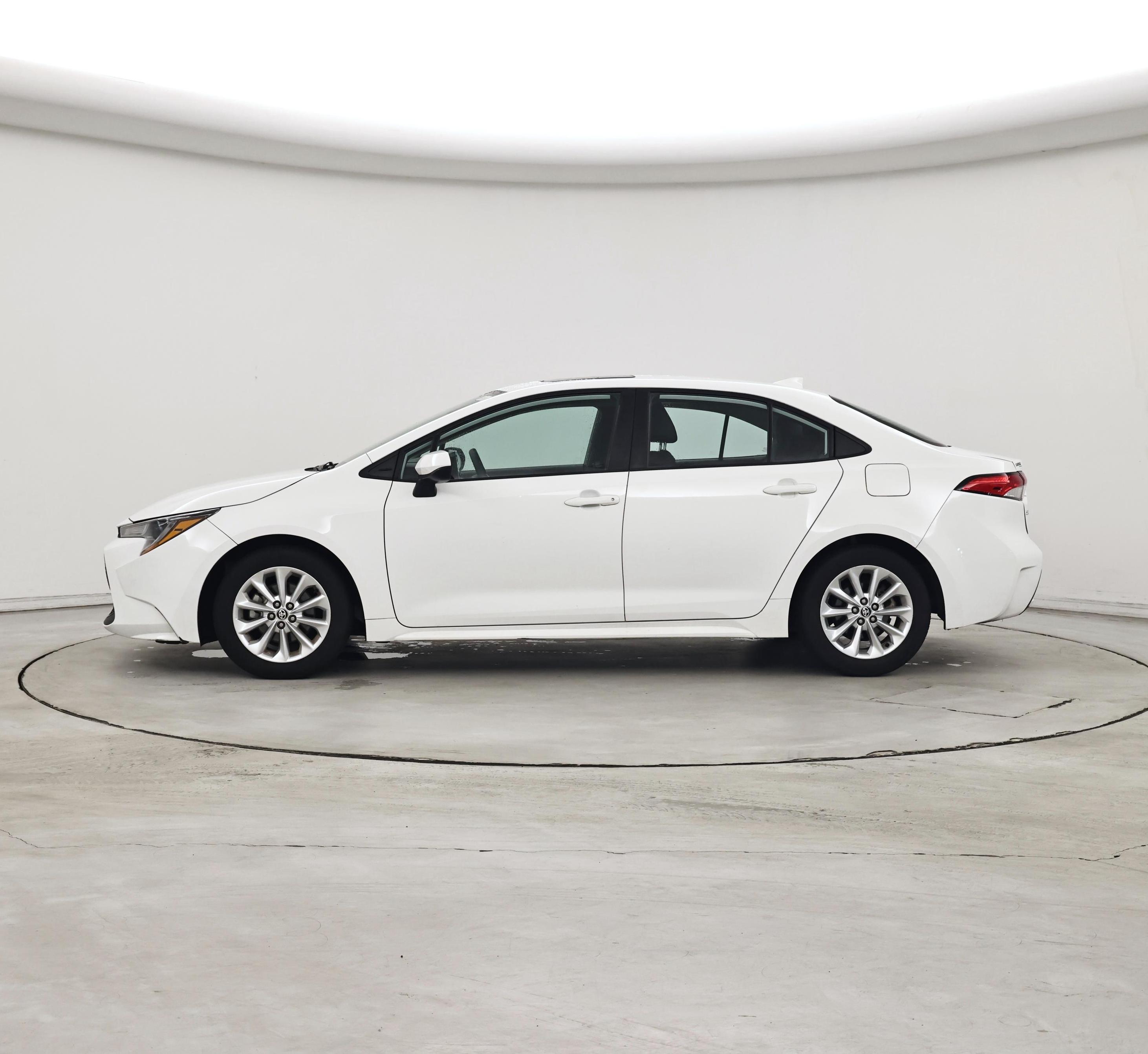 Thumbnail: 2022 Toyota Corolla - 3
