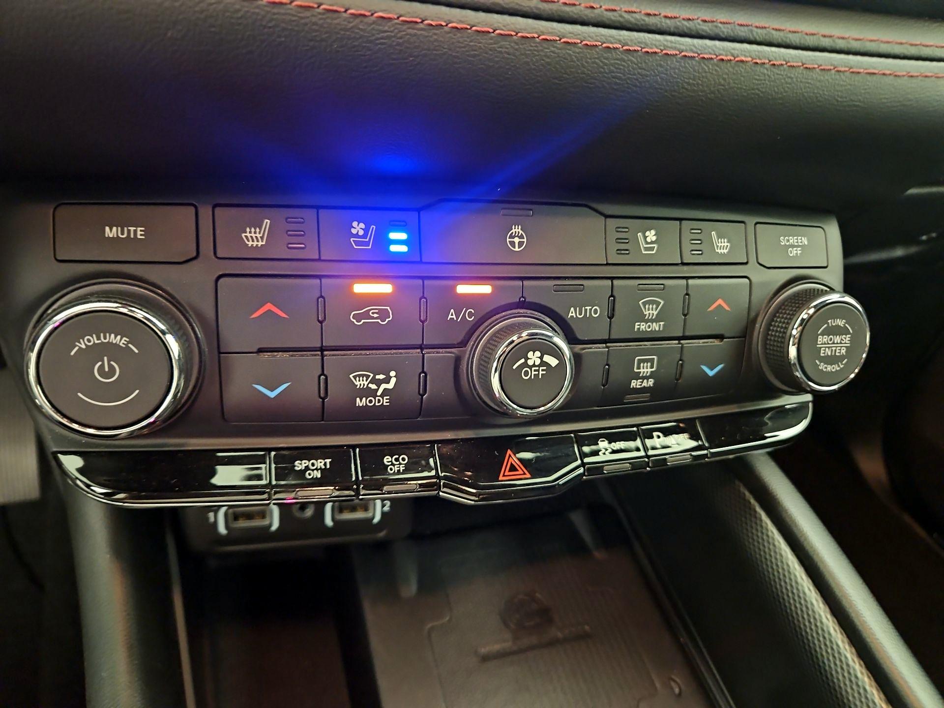 Thumbnail: 2021 Dodge Durango - 17