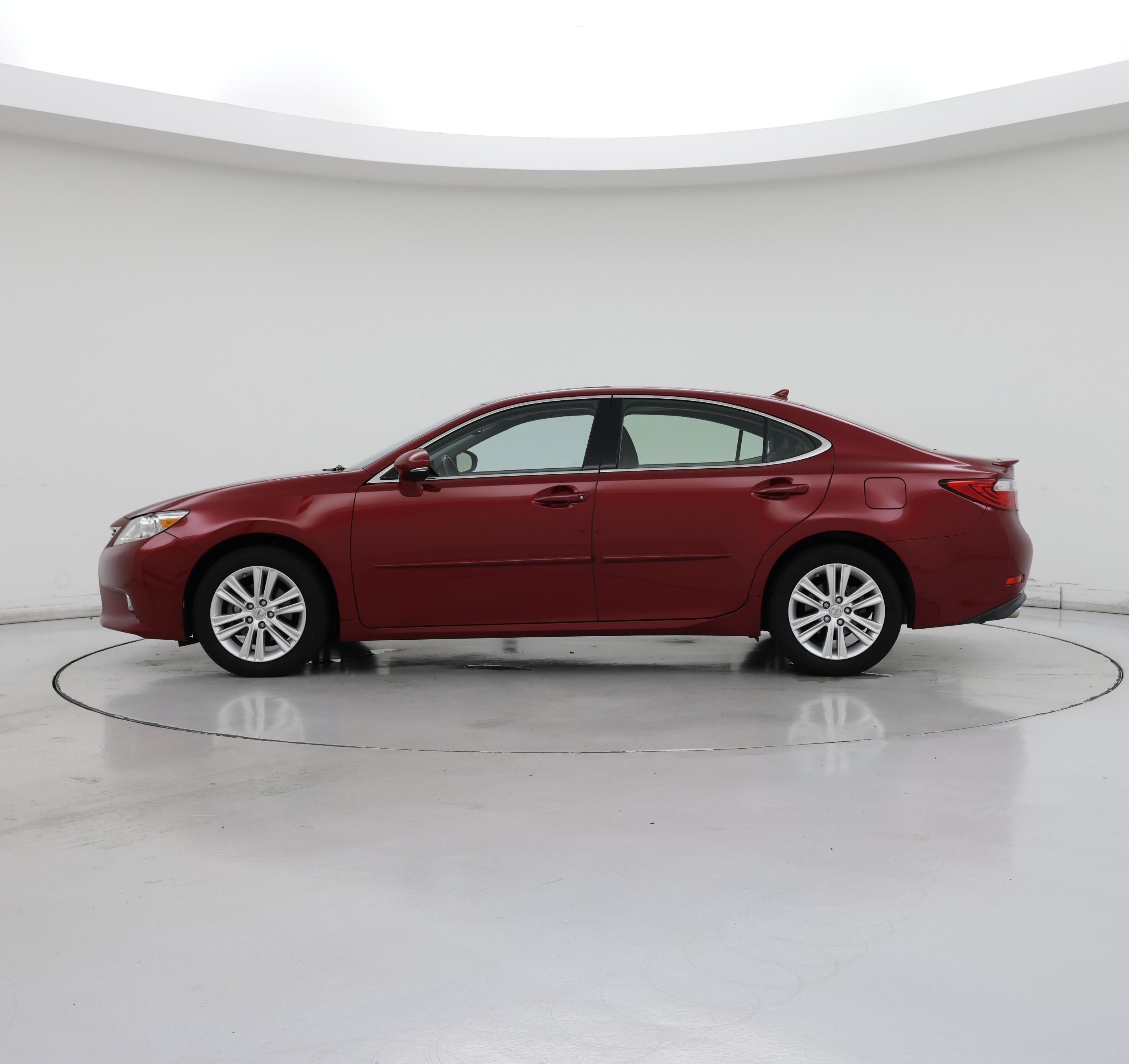 Thumbnail: 2014 Lexus ES - 3