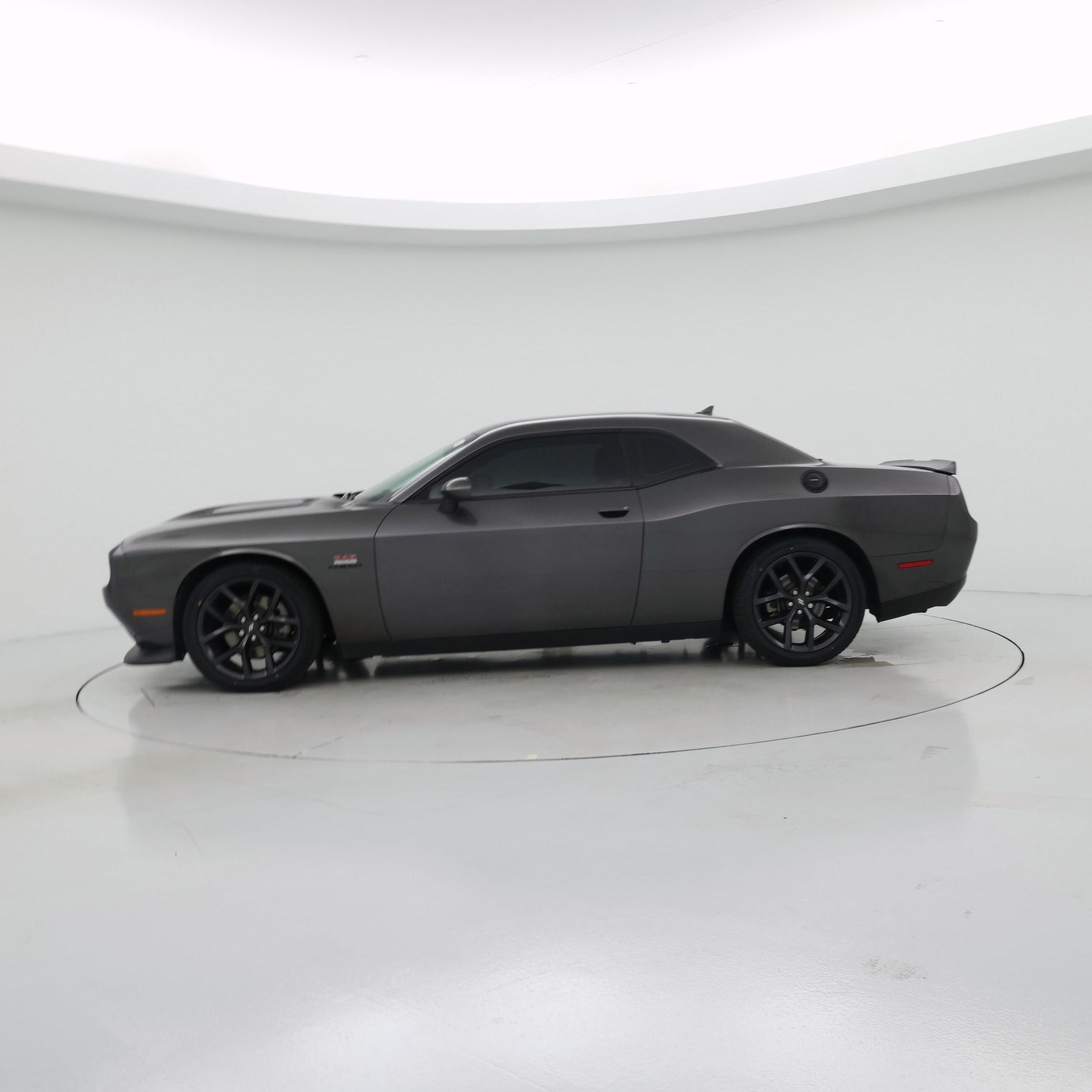 Thumbnail: 2021 Dodge Challenger - 3