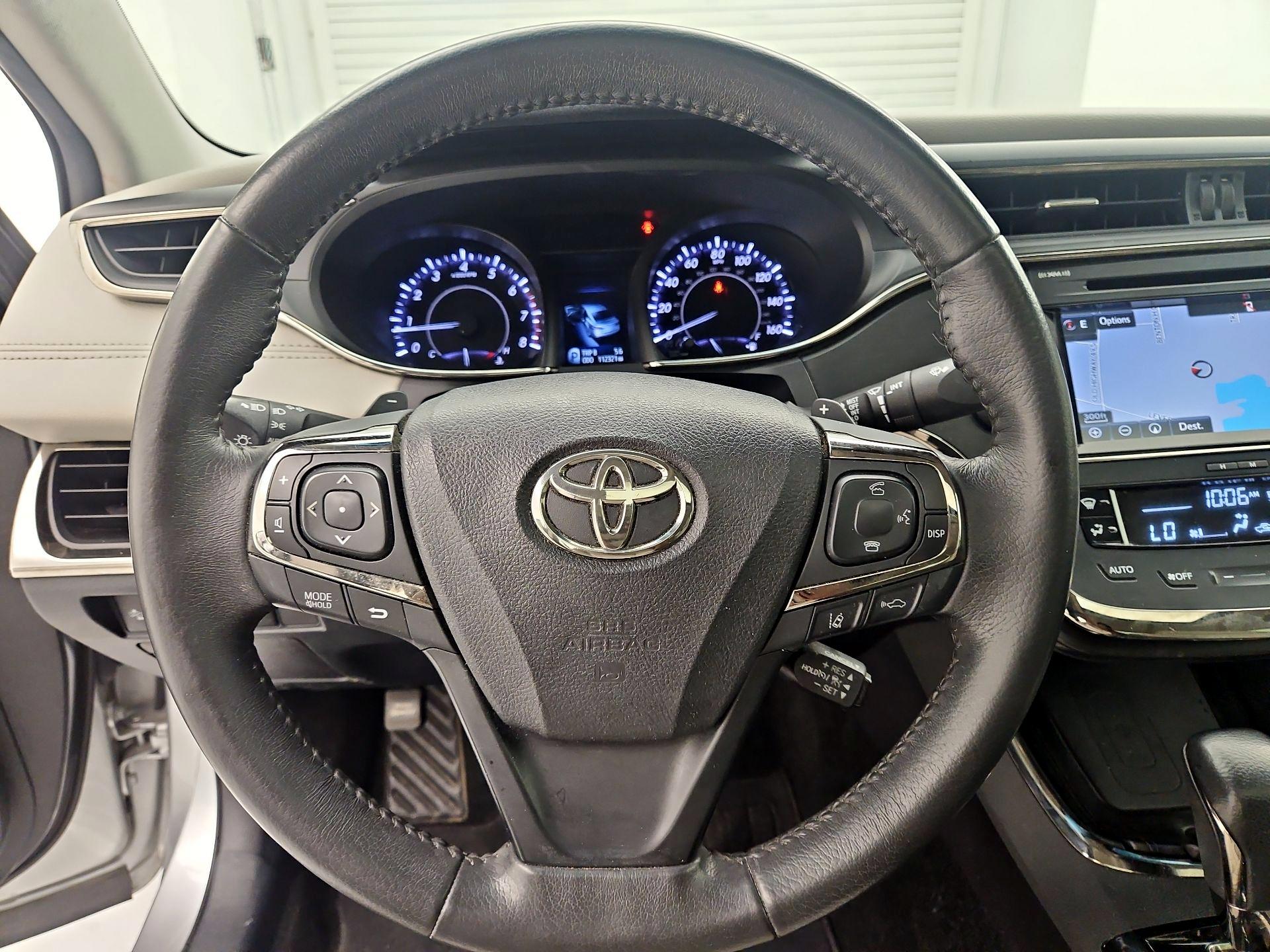 Thumbnail: 2017 Toyota Avalon - 10