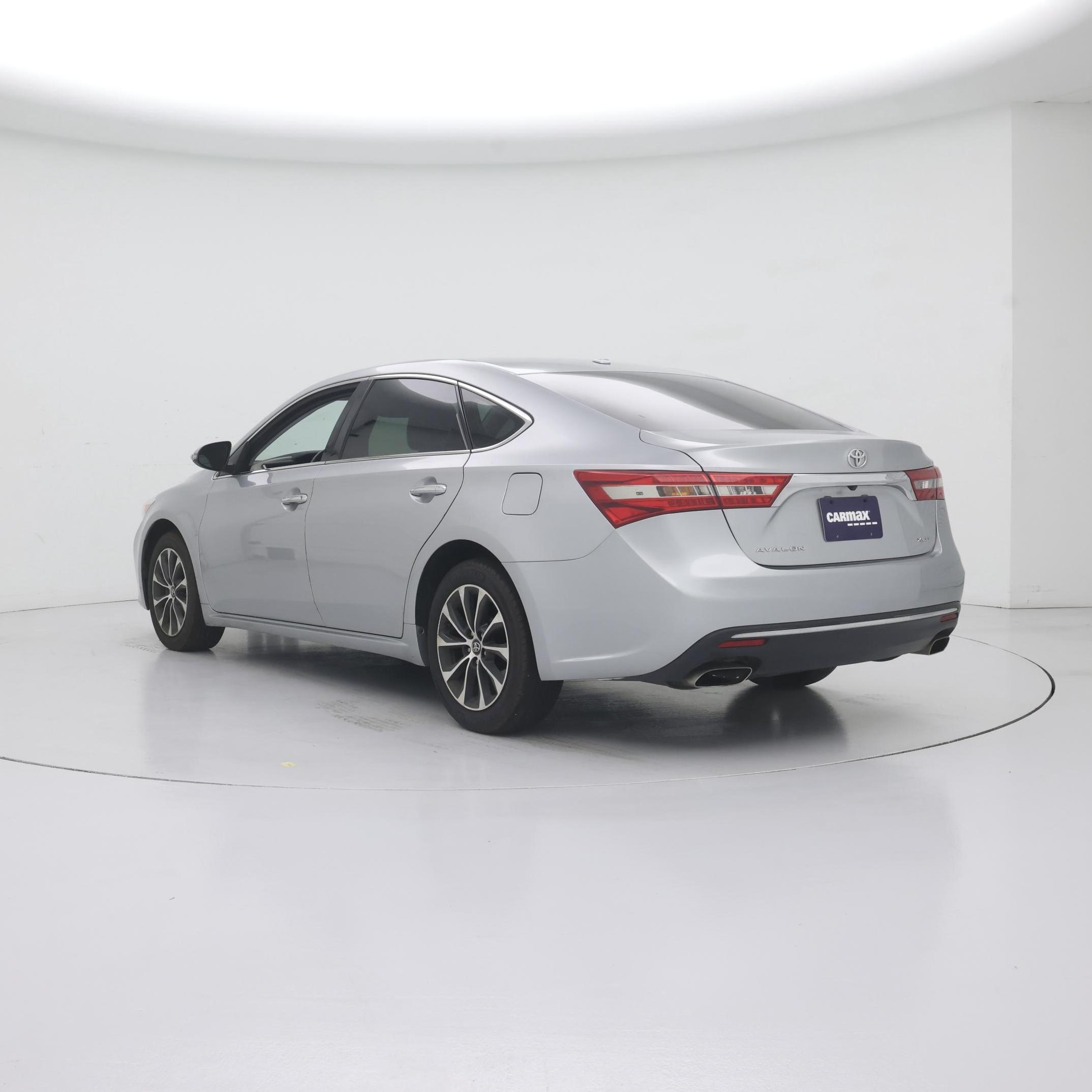Thumbnail: 2017 Toyota Avalon - 2