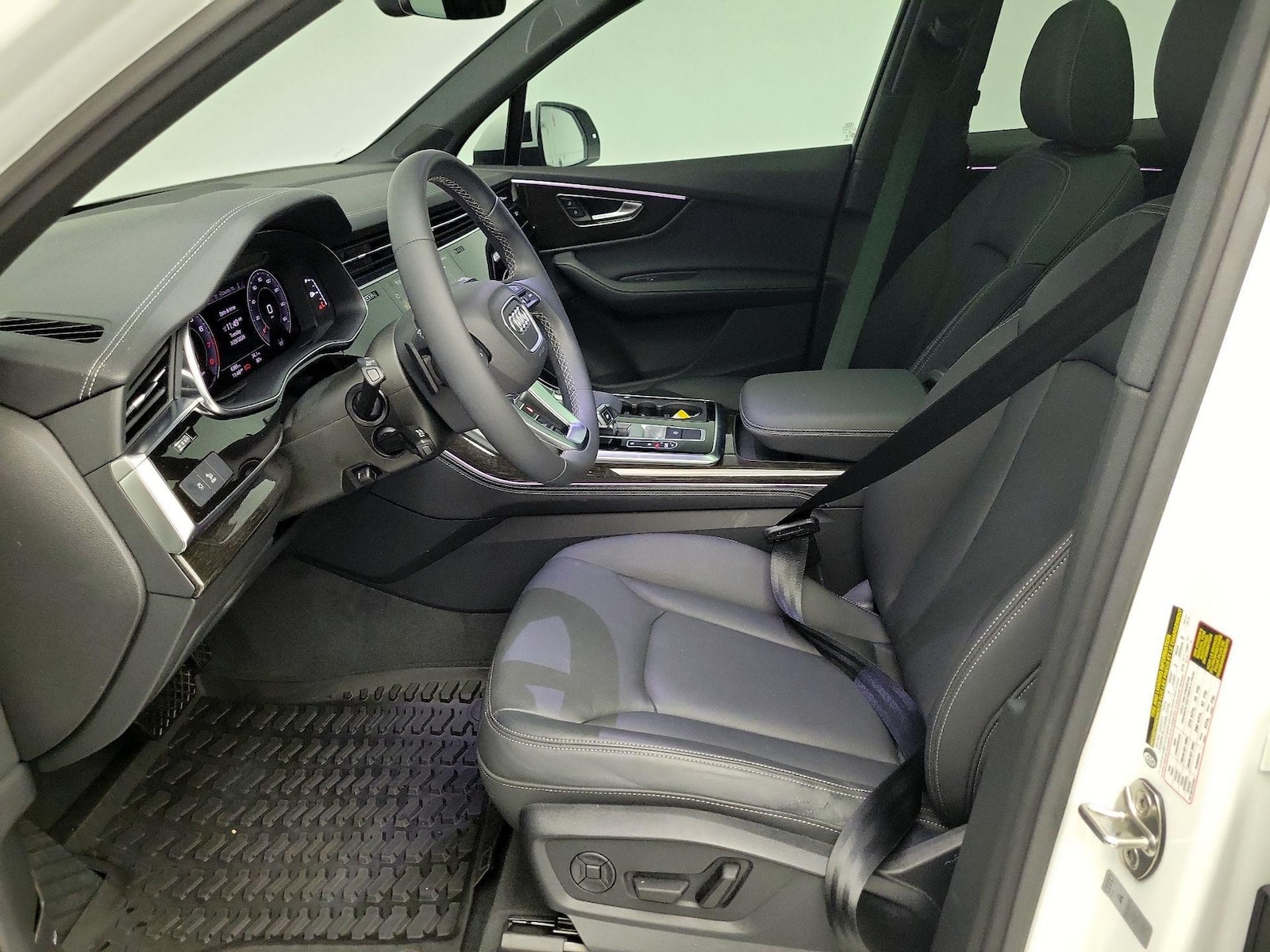 2025 Audi Q7 Premium Plus - Photo 12