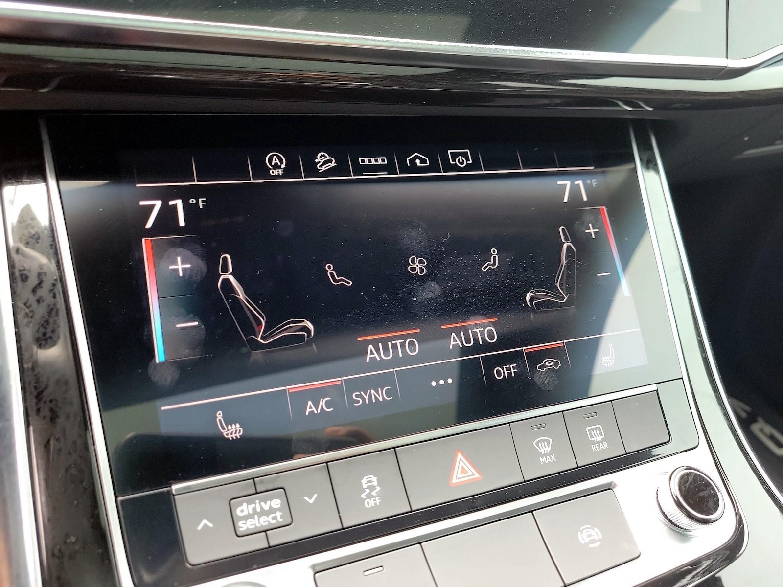 2025 Audi Q7 Premium Plus - Photo 18