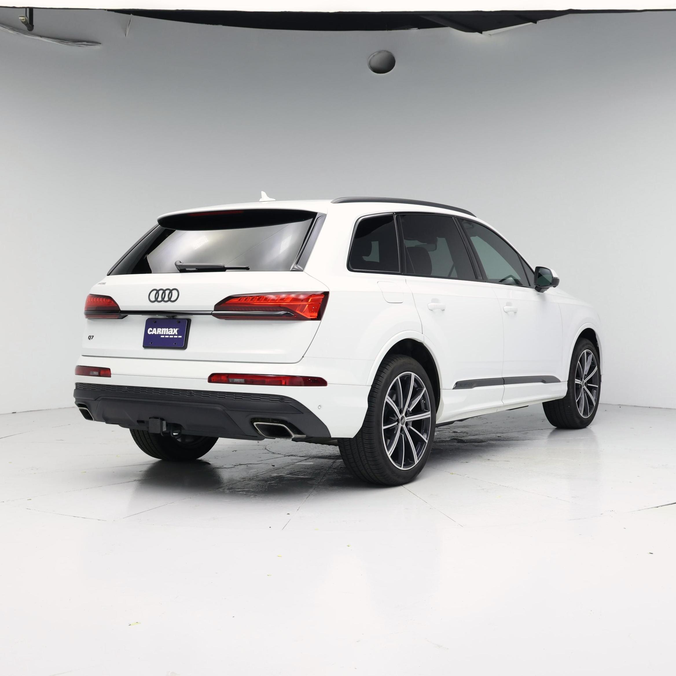 Thumbnail: 2025 Audi Q7 - 8