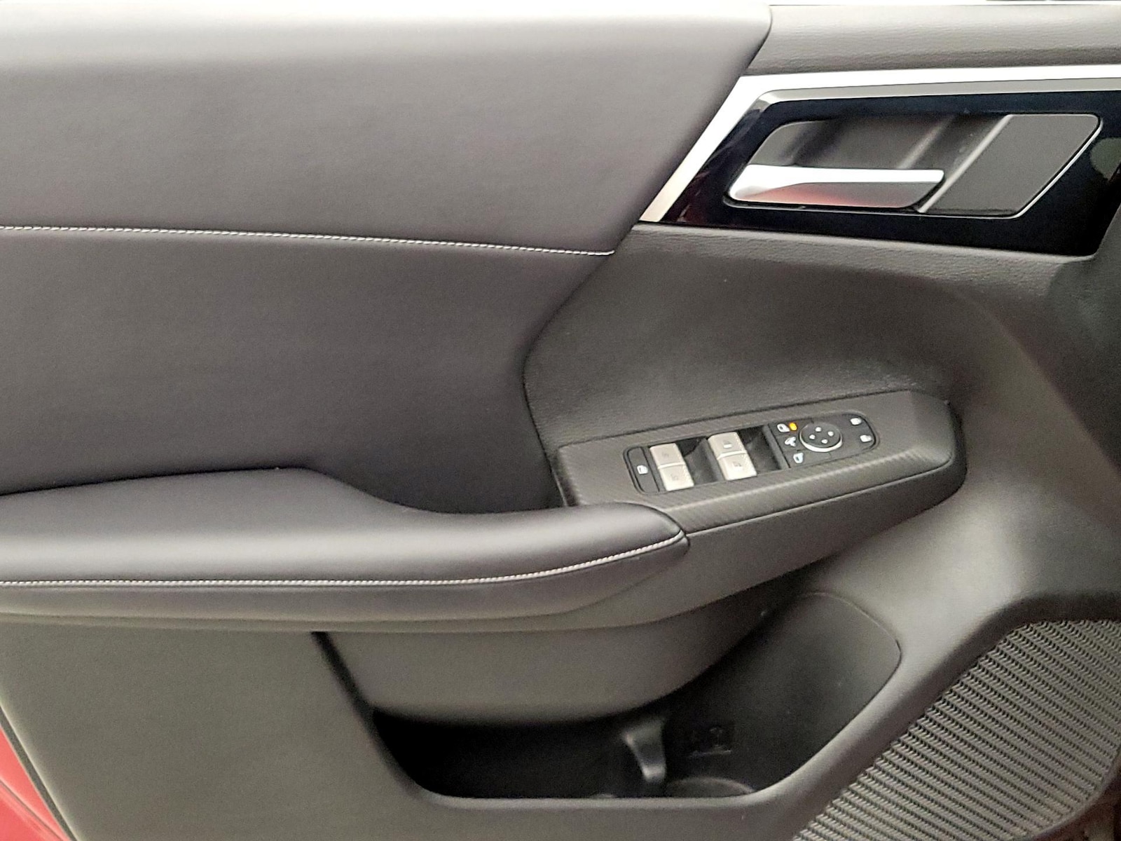 2024 Mitsubishi Outlander SE Black Edition - Photo 13
