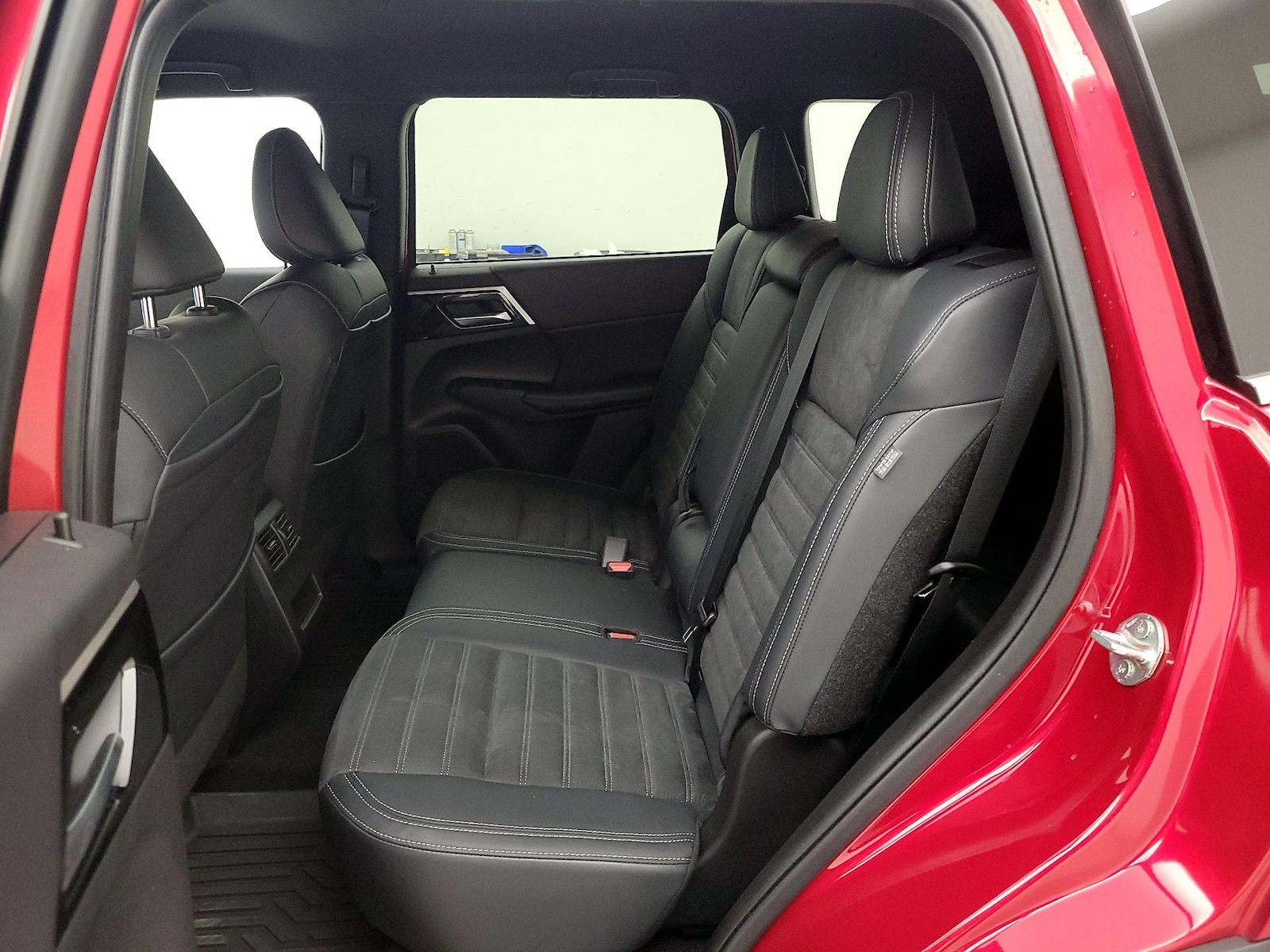 2024 Mitsubishi Outlander SE Black Edition - Photo 21