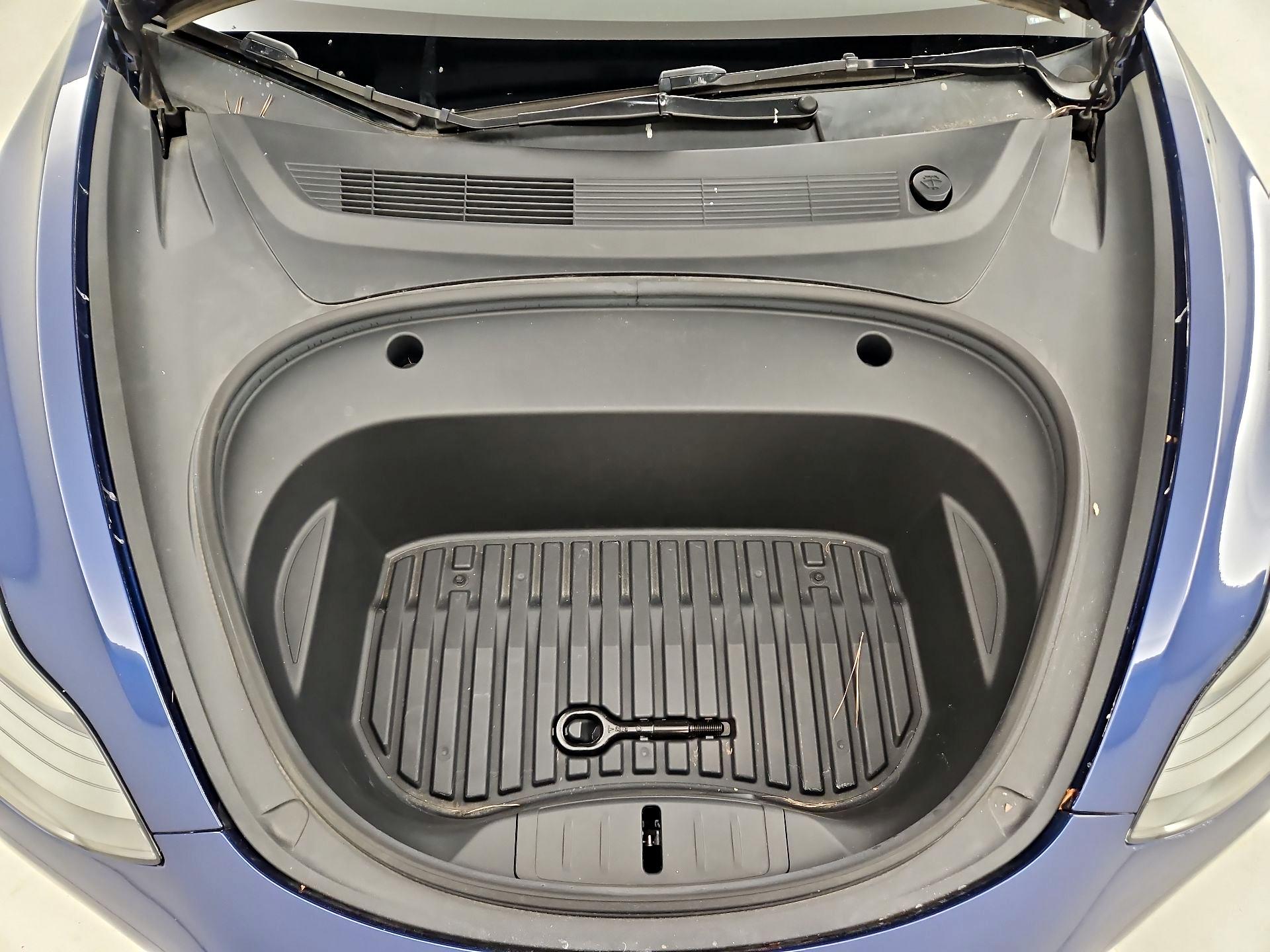 Thumbnail: 2023 Tesla Model 3 - 20