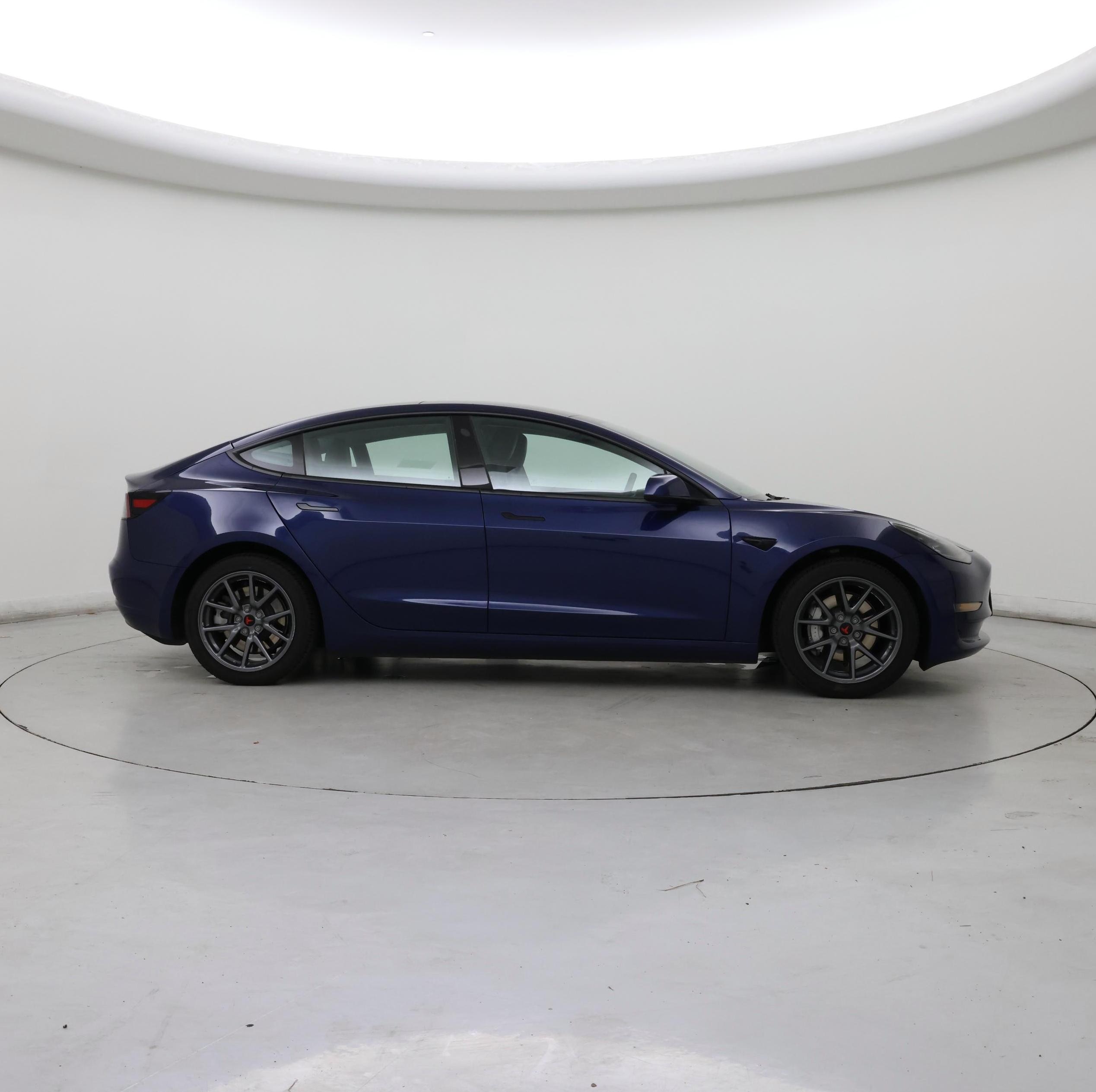 Thumbnail: 2023 Tesla Model 3 - 7