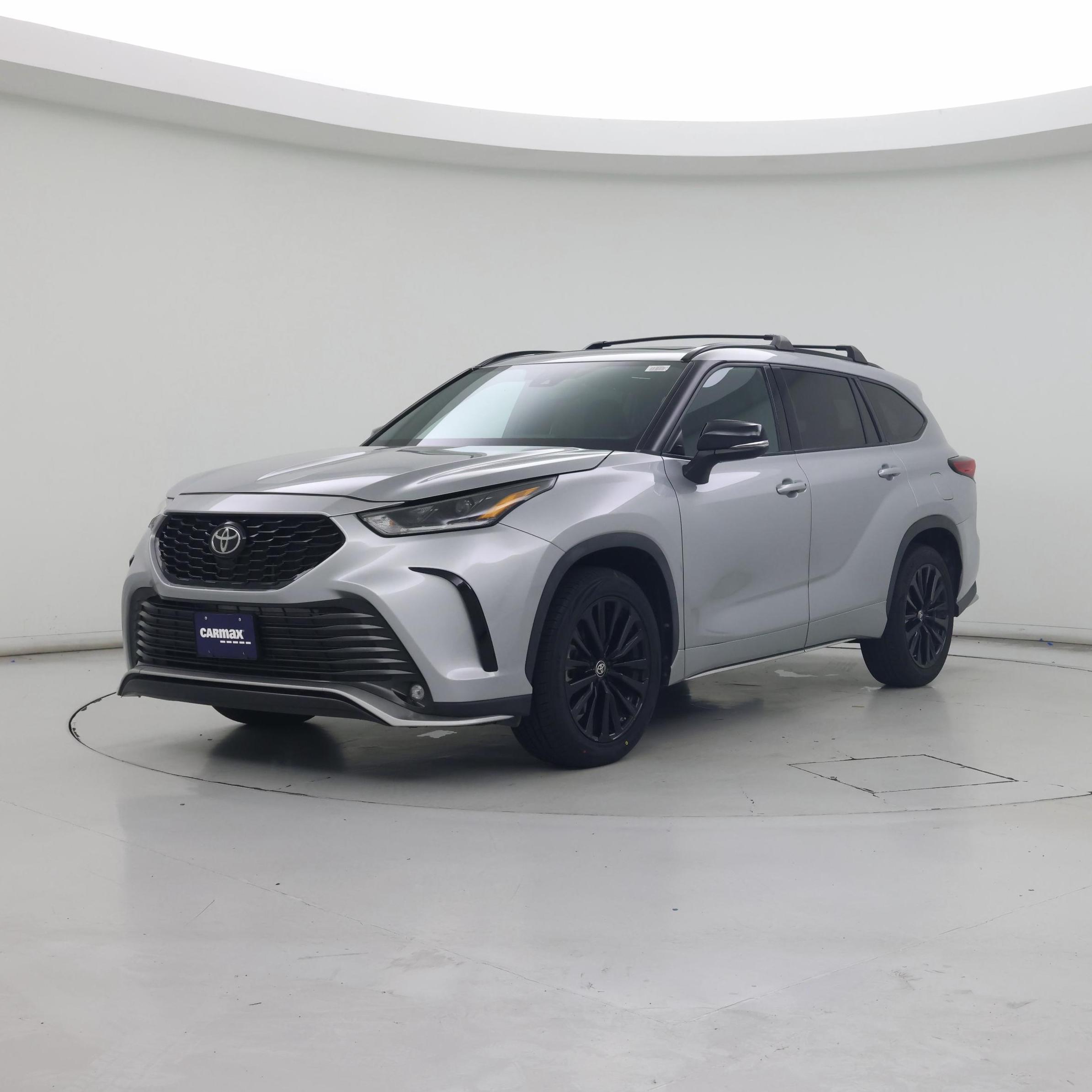 Thumbnail: 2023 Toyota Highlander - 4