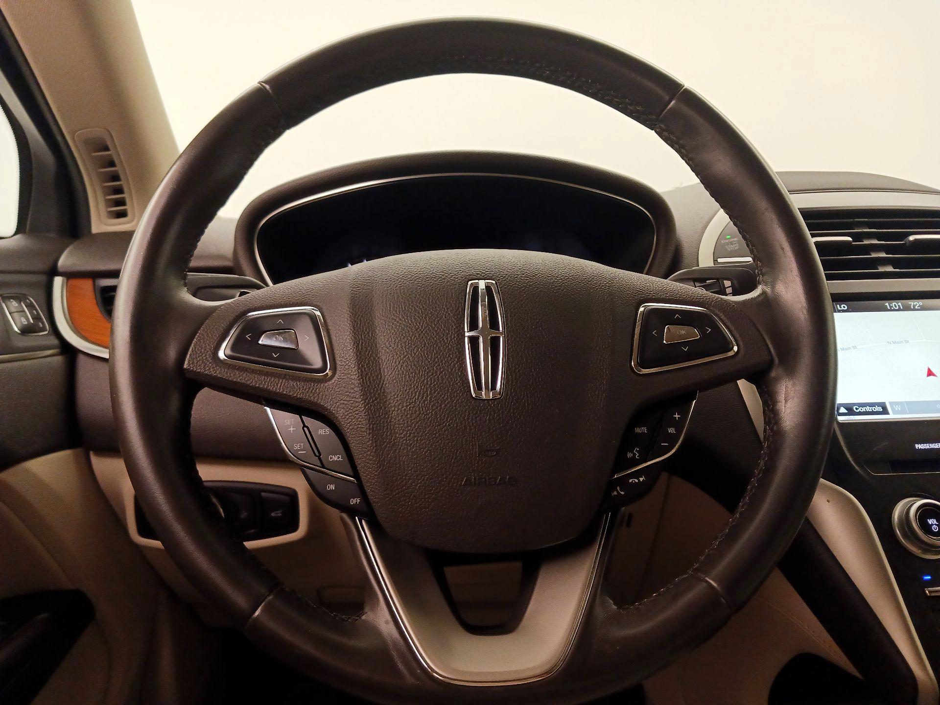 Thumbnail: 2018 Lincoln MKC - 10