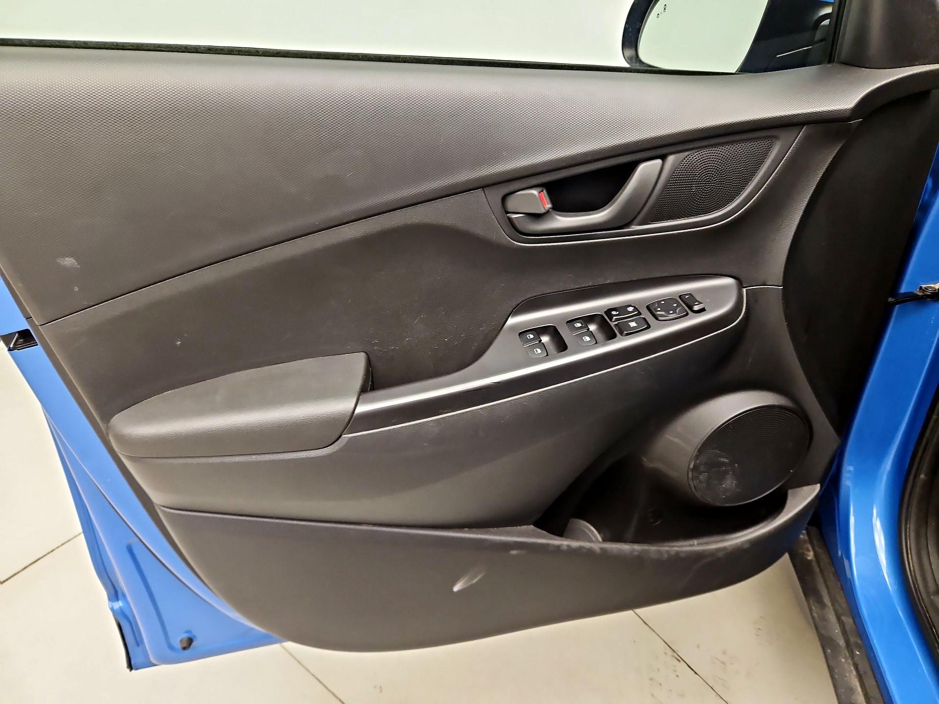 Thumbnail: 2018 Hyundai Kona - 12