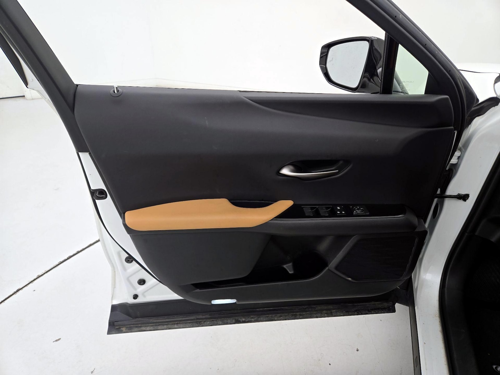 2023 Lexus UX Hybrid 250h Premium - Photo 13
