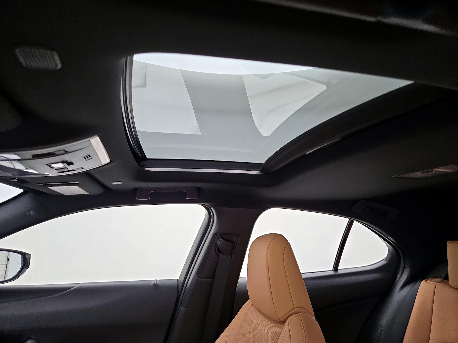 2023 Lexus UX Hybrid 250h Premium - Photo 20