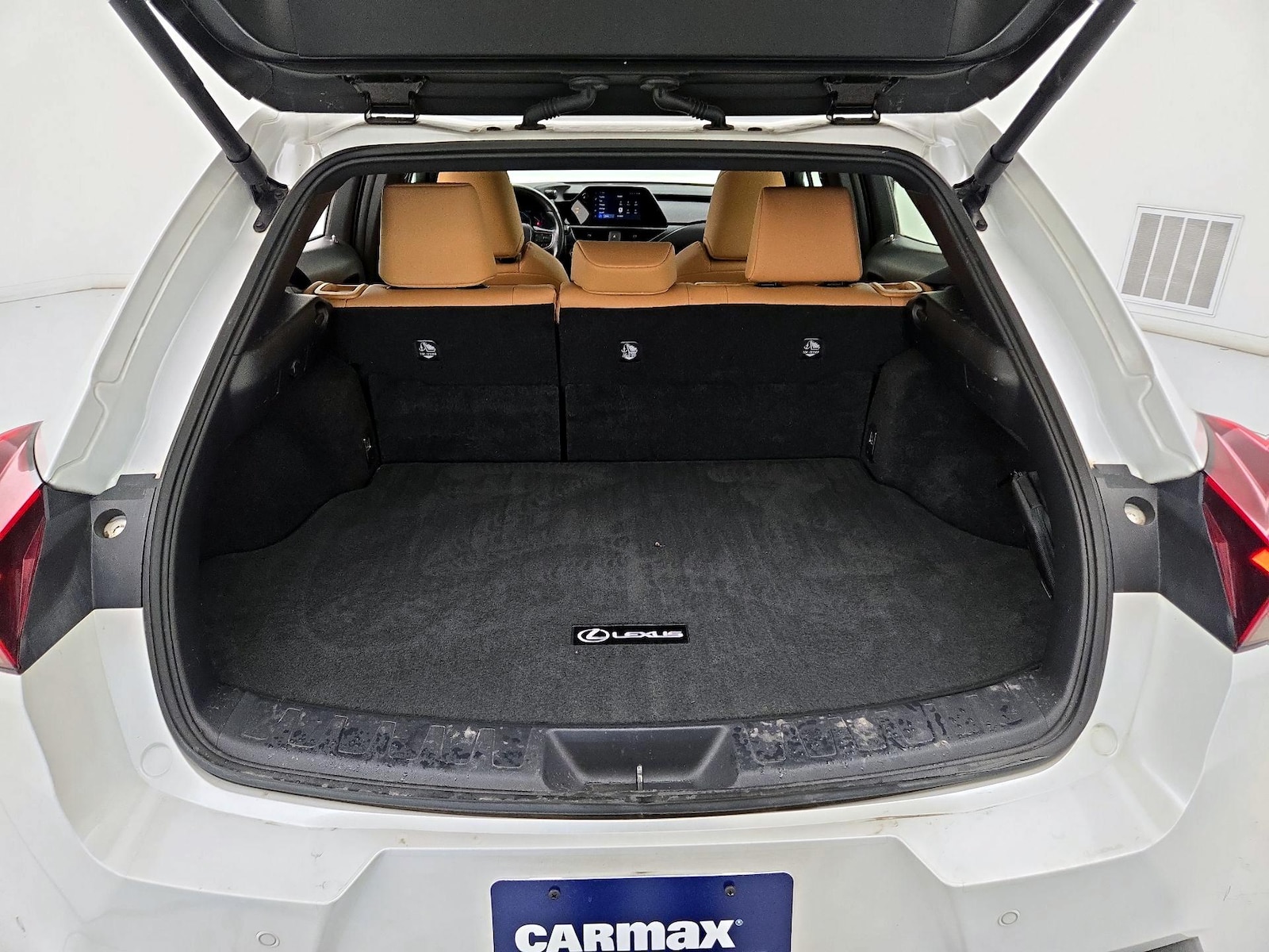 2023 Lexus UX Hybrid 250h Premium - Photo 22