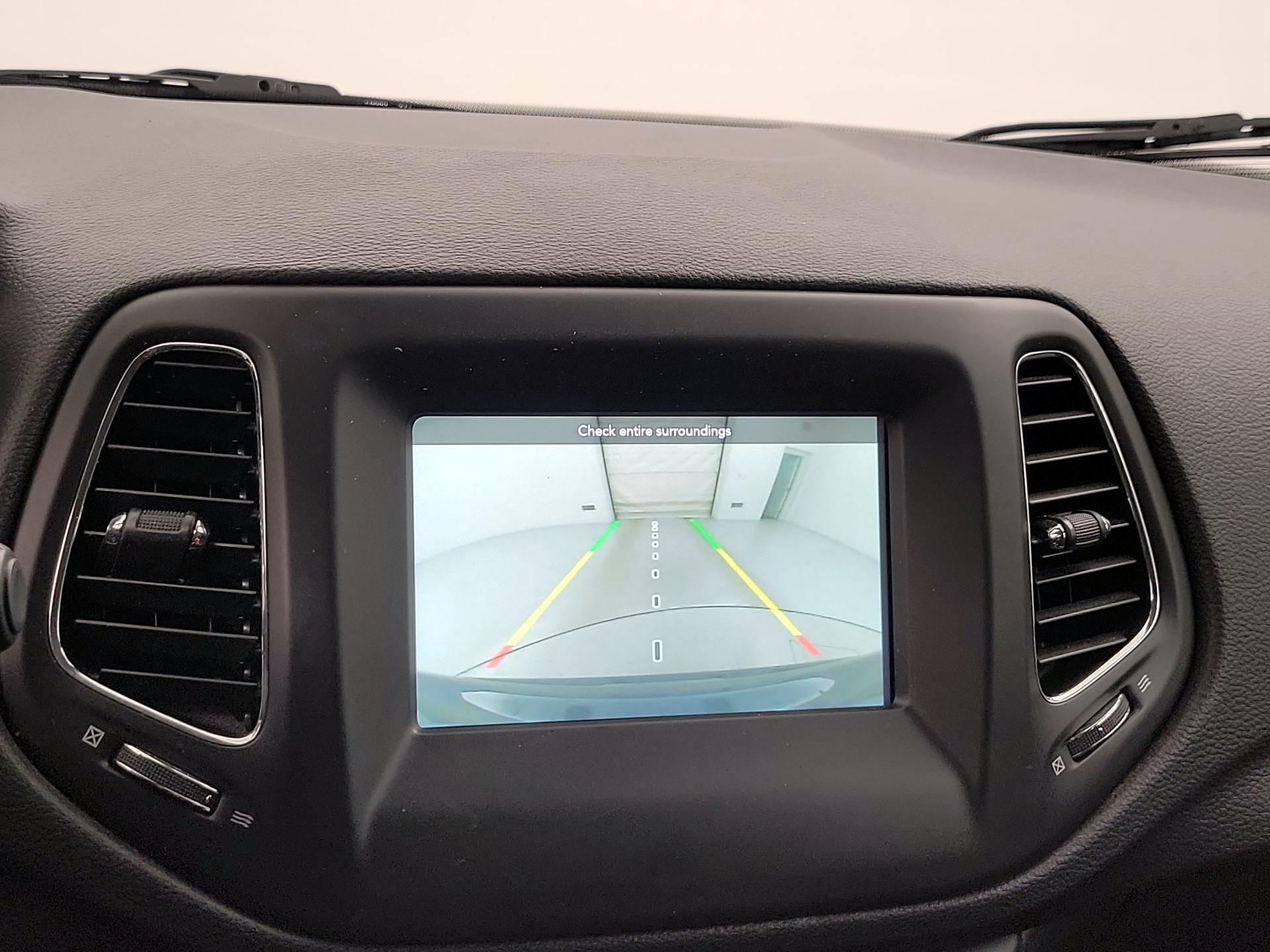 Thumbnail: 2020 Jeep Compass - 14