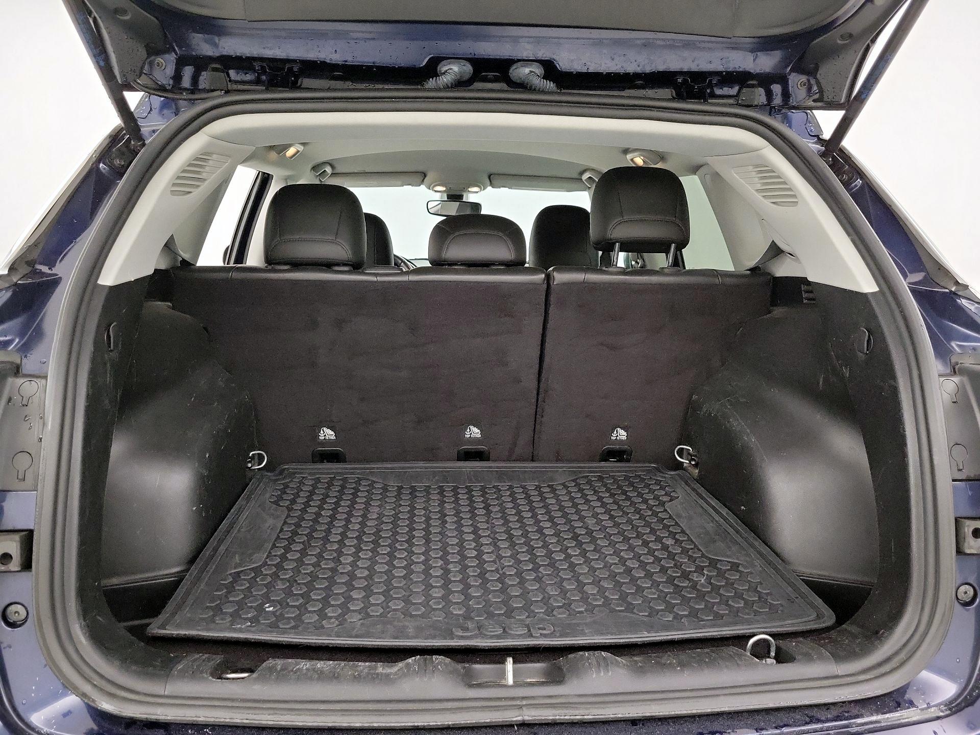 Thumbnail: 2020 Jeep Compass - 20