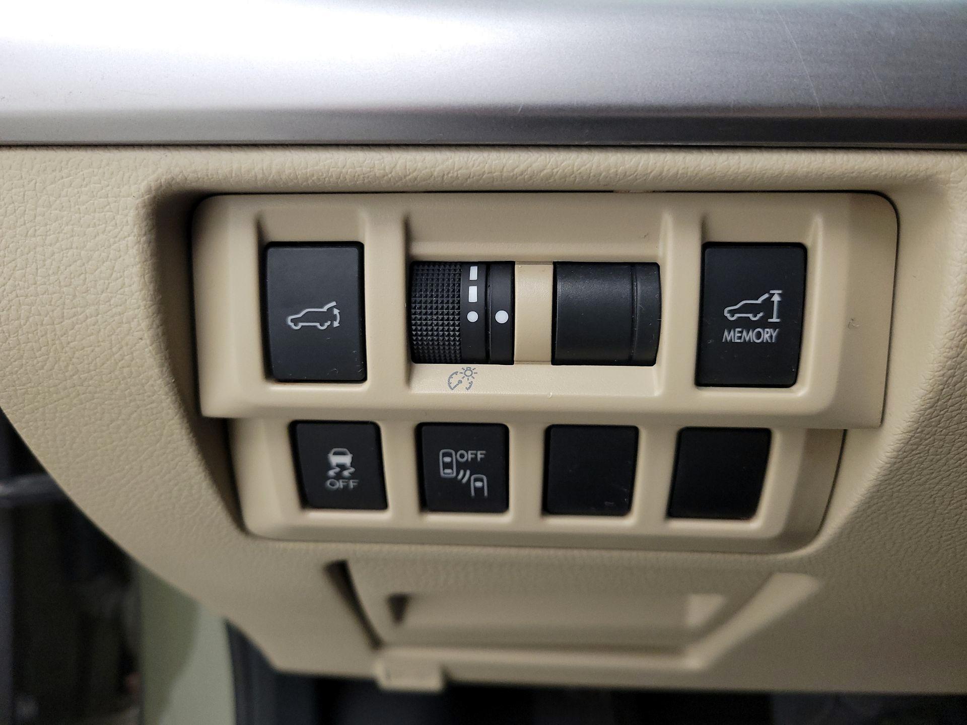 Thumbnail: 2015 Subaru Outback - 13