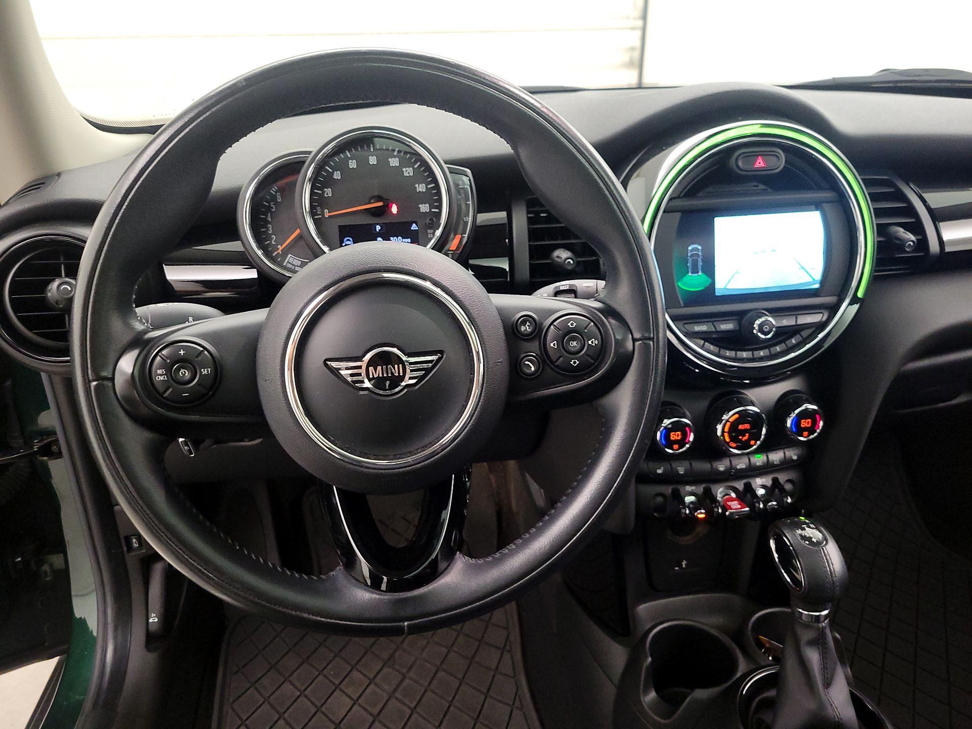 Thumbnail: 2019 MINI Cooper Hardtop - 10